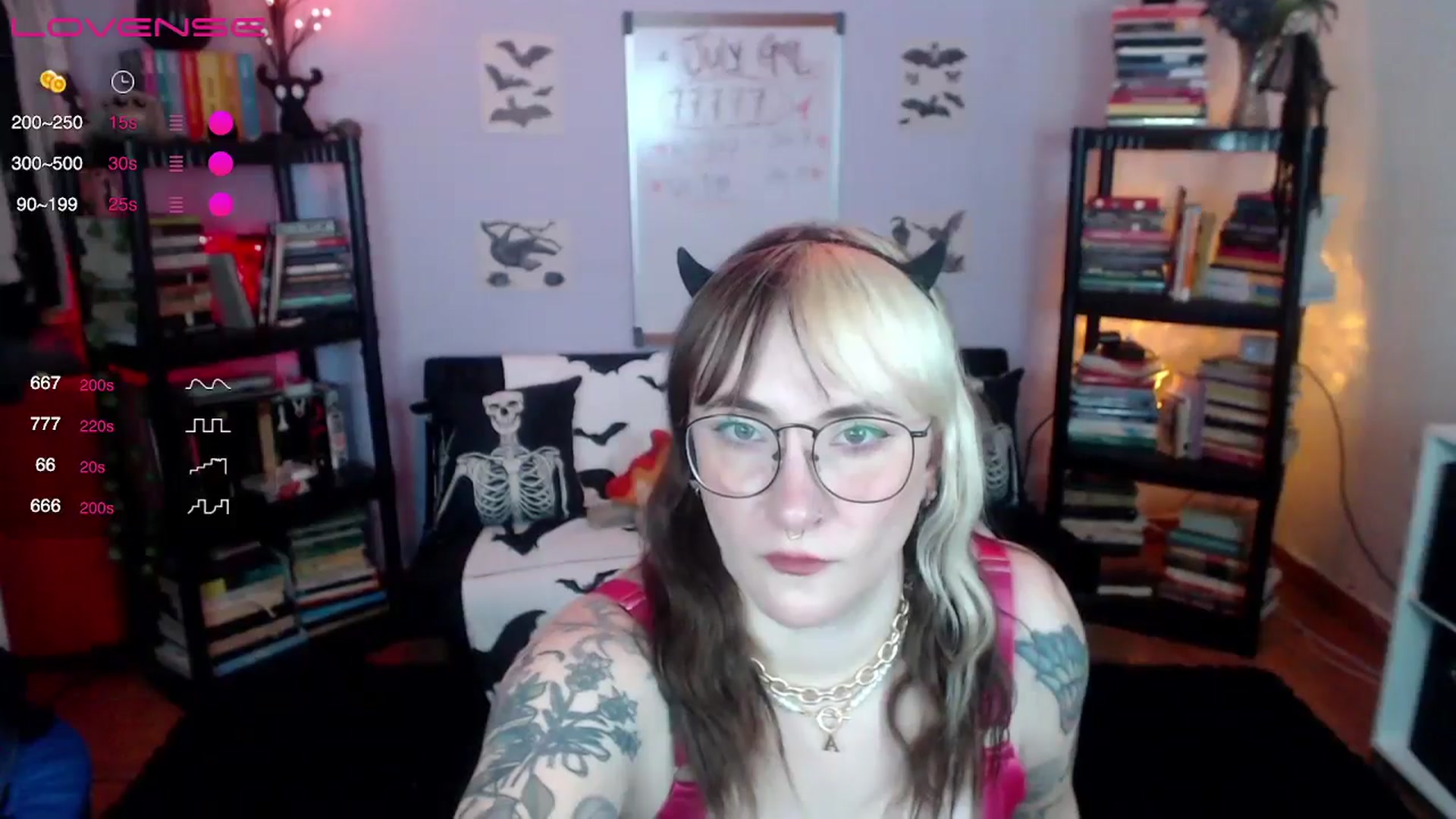 Gallery image thumbnail from AxeHallow's myfreecams stream on, 07/12/2024, 01:39 image 2 of 20