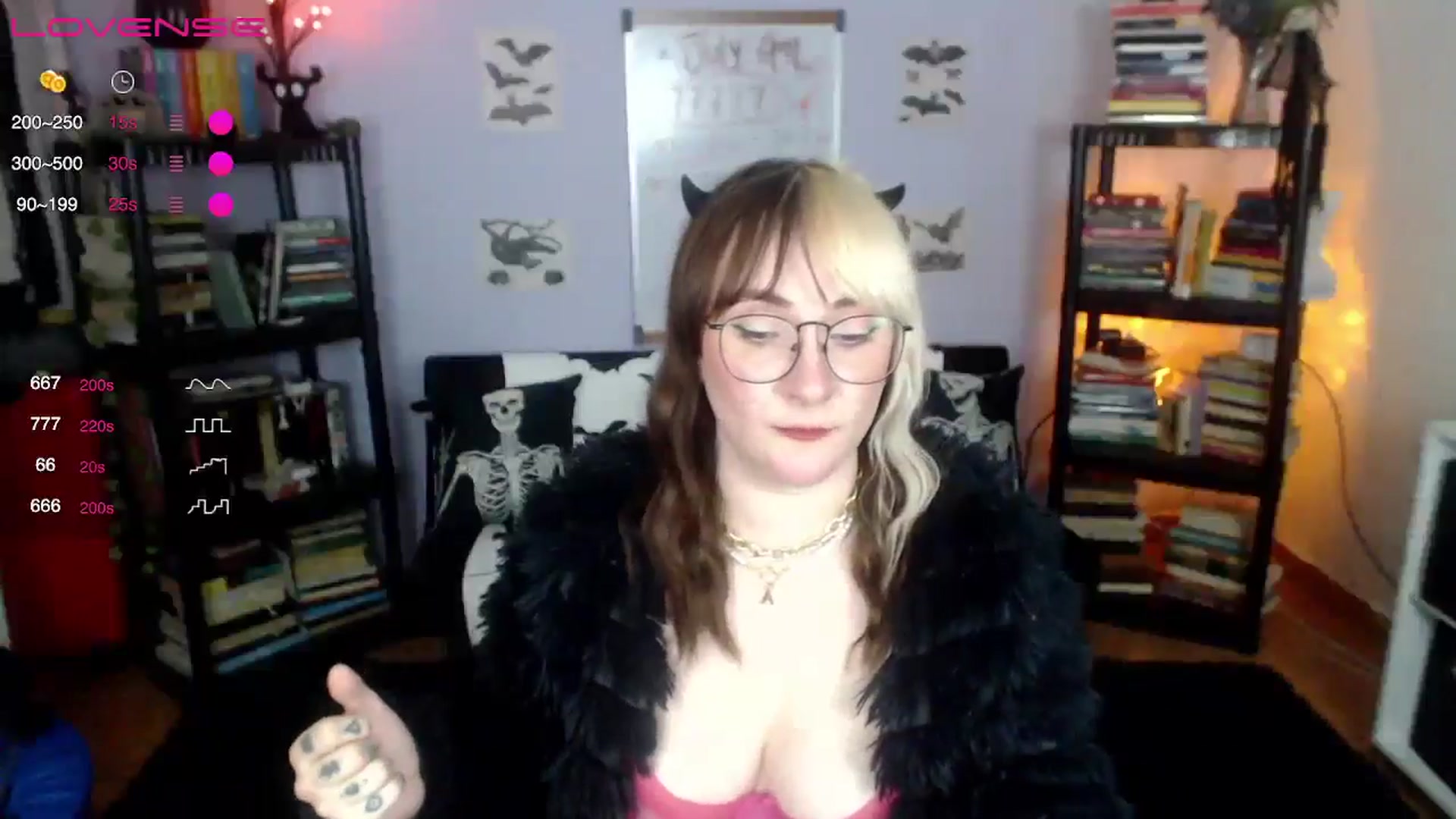 Gallery image thumbnail from AxeHallow's myfreecams stream on, 07/12/2024, 01:39 image 15 of 20