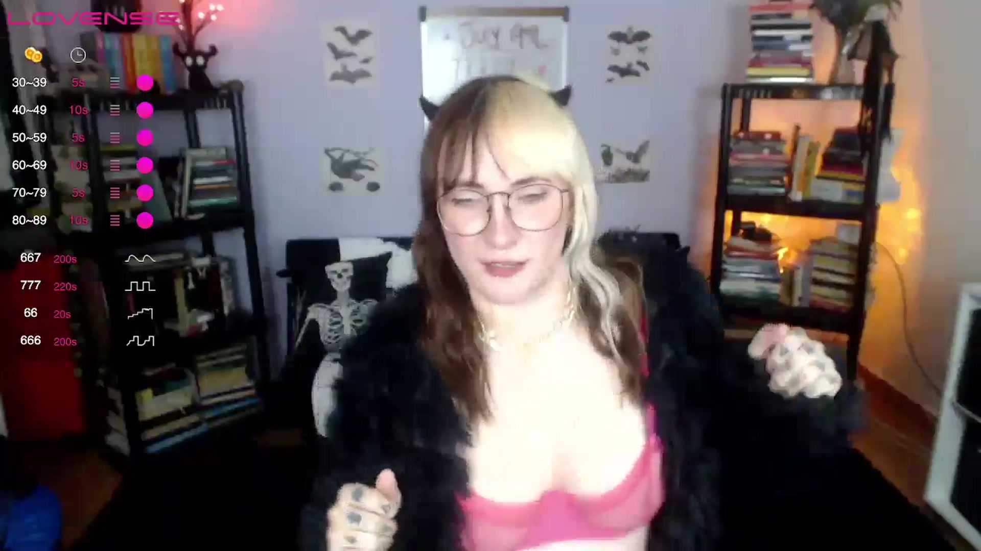 Gallery image thumbnail from AxeHallow's myfreecams stream on, 07/12/2024, 01:39 image 16 of 20