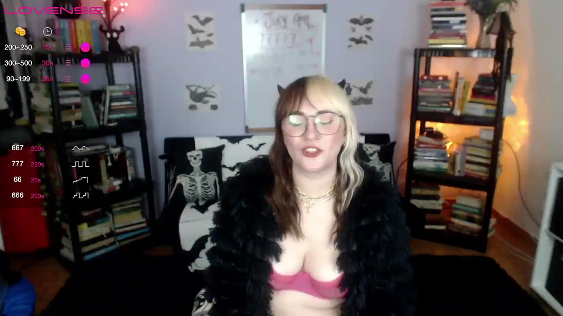 Gallery image thumbnail from AxeHallow's myfreecams stream on, 07/12/2024, 01:43 image 11 of 20