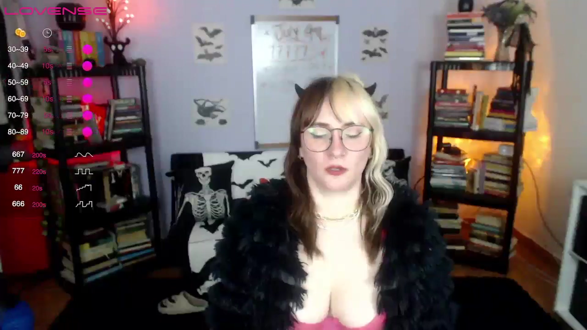 Gallery image thumbnail from AxeHallow's myfreecams stream on, 07/12/2024, 05:49 image 16 of 20