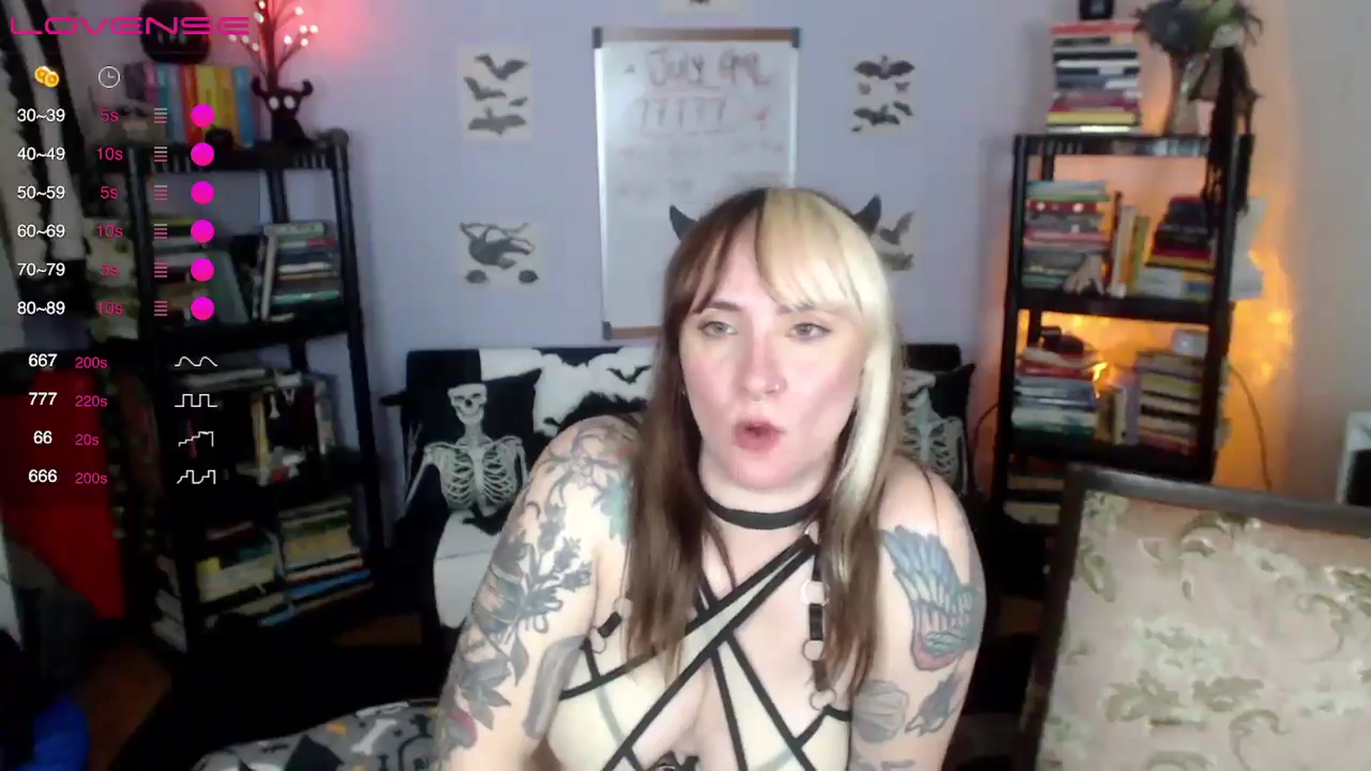 Gallery image thumbnail from AxeHallow's myfreecams stream on, 07/14/2024, 06:59 image 8 of 20