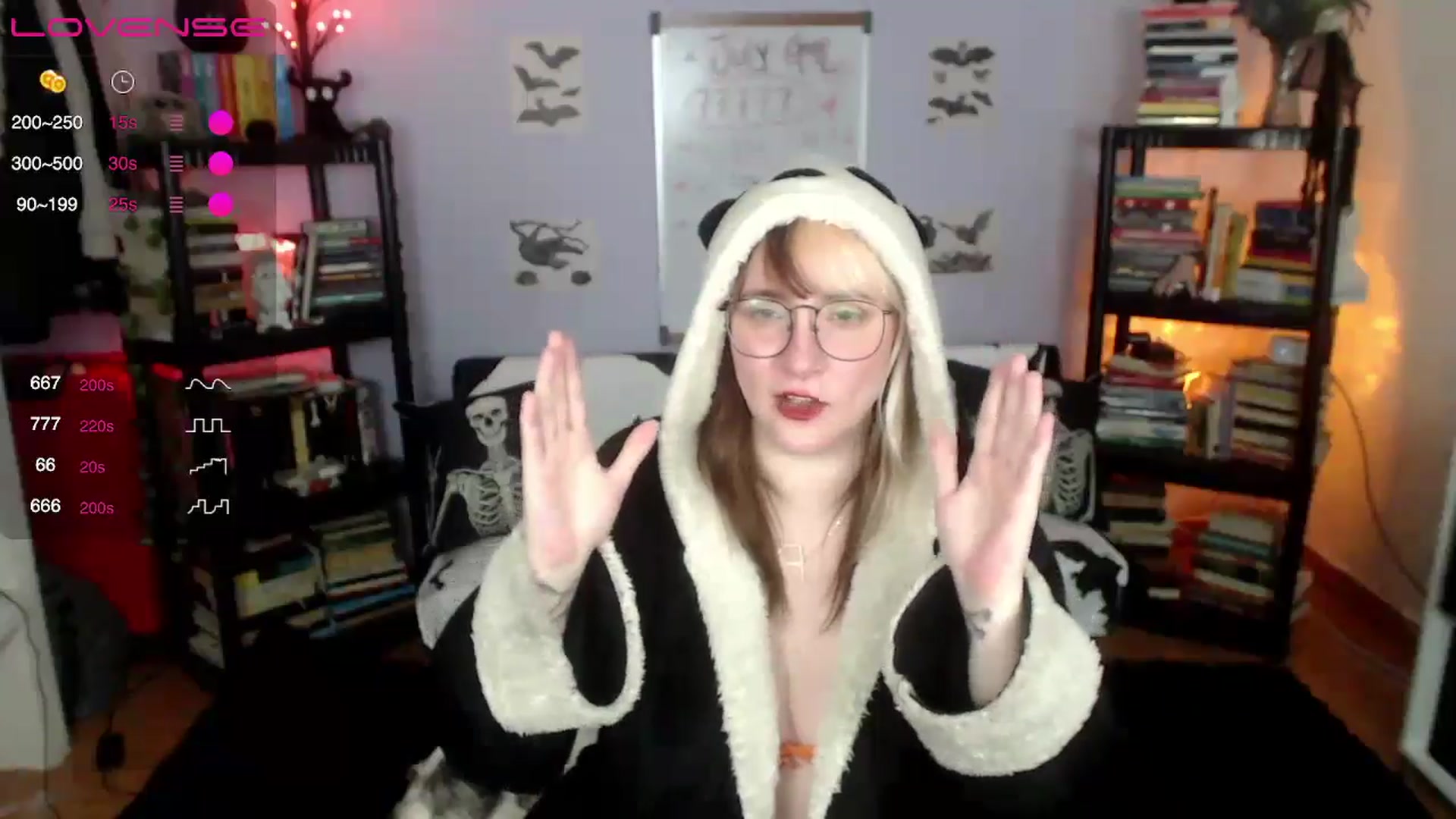 Gallery image thumbnail from AxeHallow's myfreecams stream on, 07/20/2024, 01:37 image 19 of 20