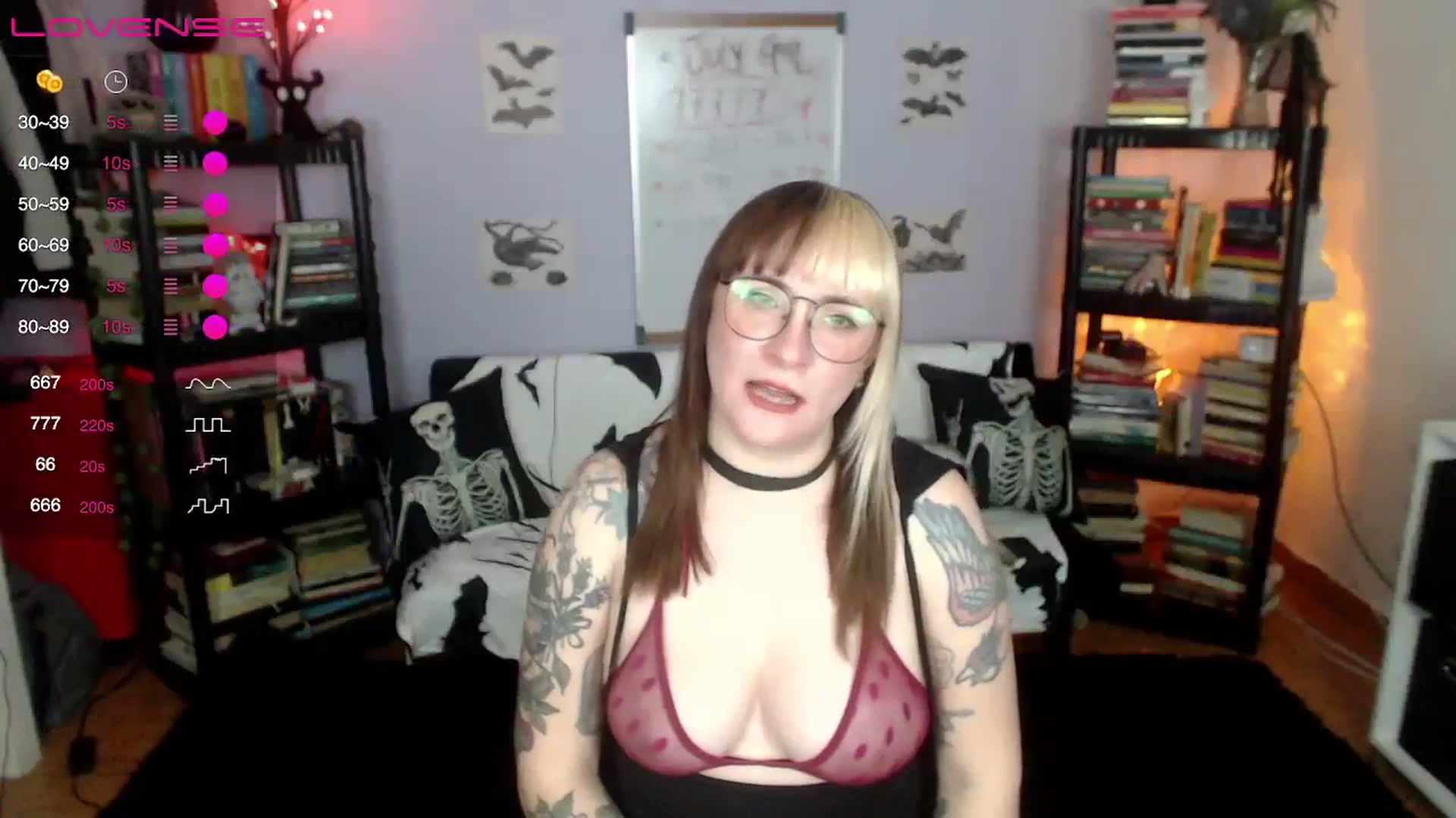 Gallery image thumbnail from AxeHallow's myfreecams stream on, 07/21/2024, 02:49 image 11 of 20