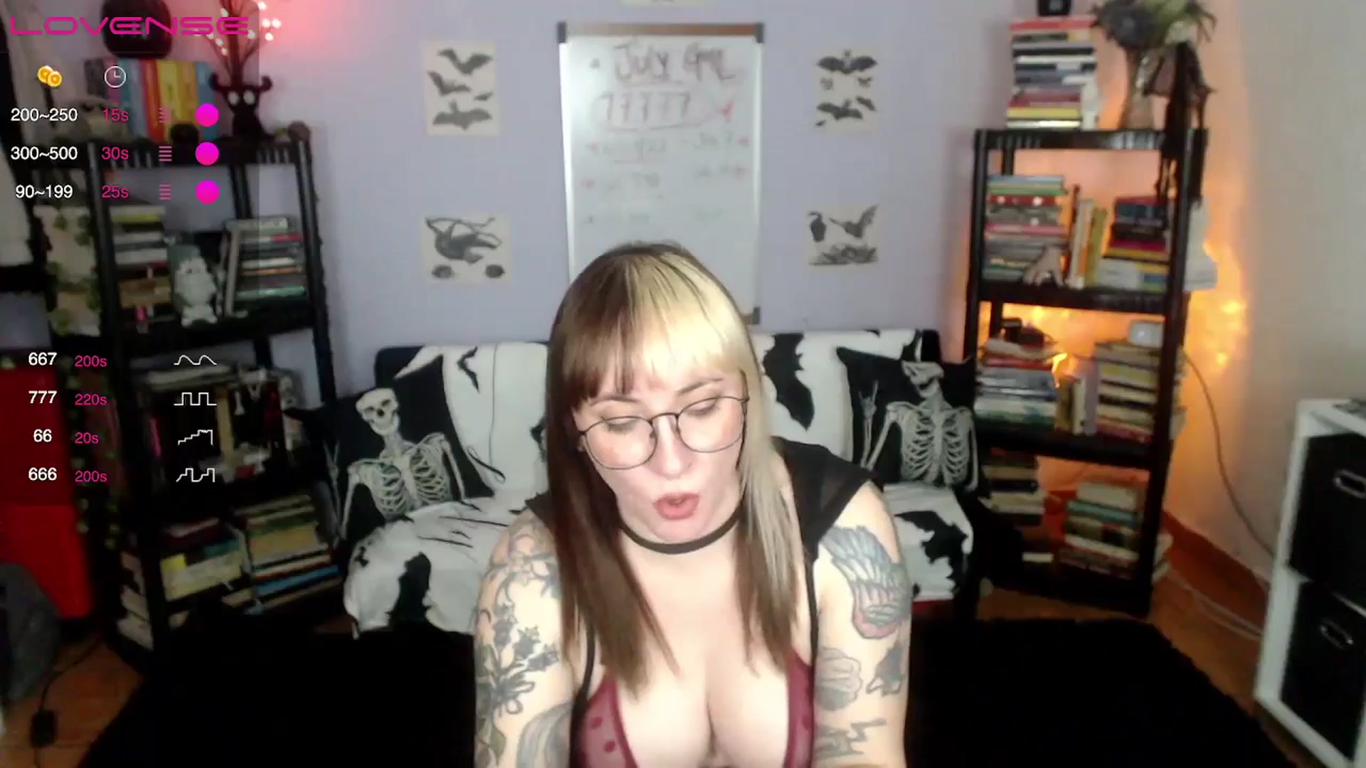 Gallery image thumbnail from AxeHallow's myfreecams stream on, 07/21/2024, 02:49 image 17 of 20