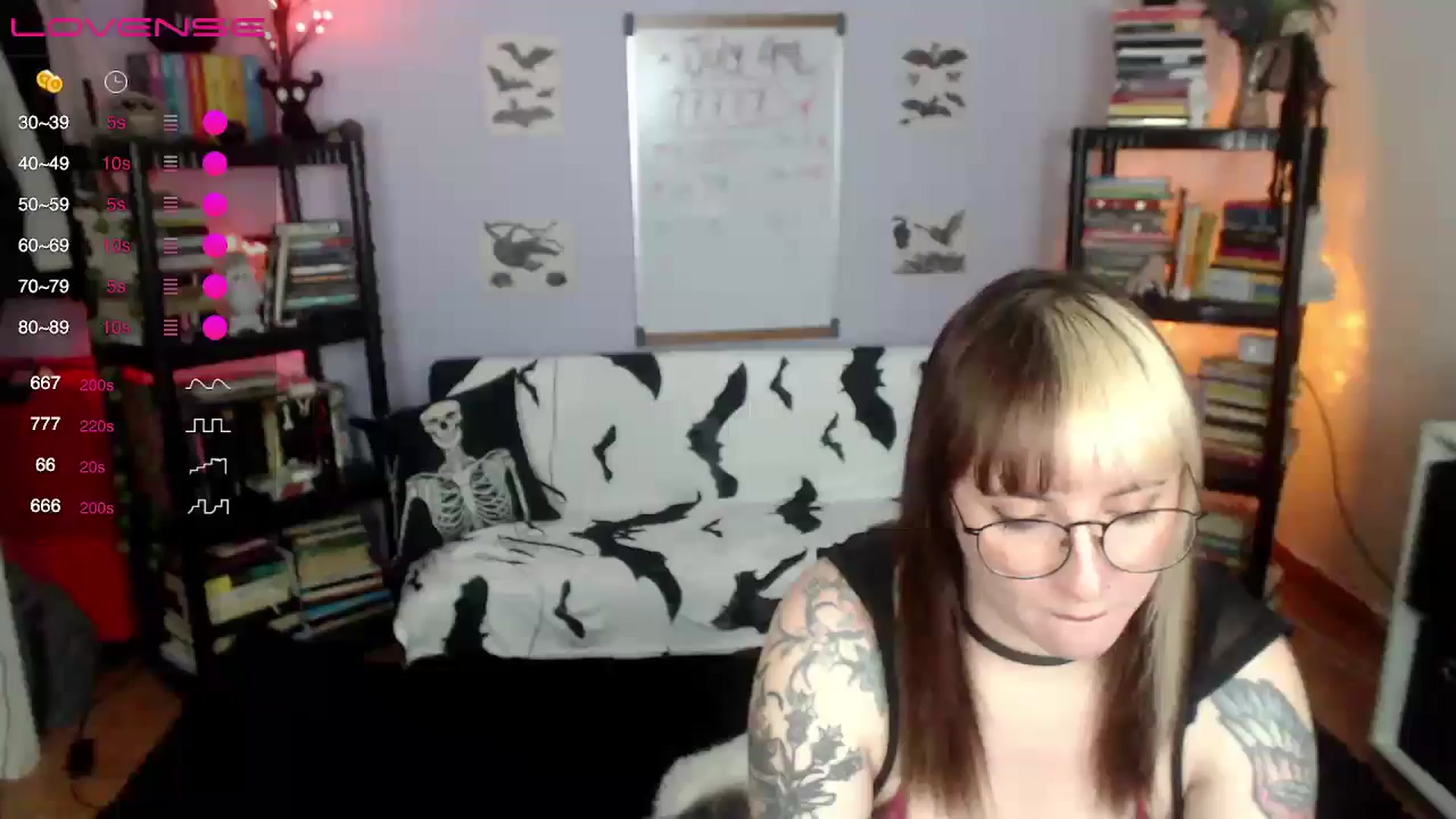 Gallery image thumbnail from AxeHallow's myfreecams stream on, 07/21/2024, 02:49 image 2 of 20