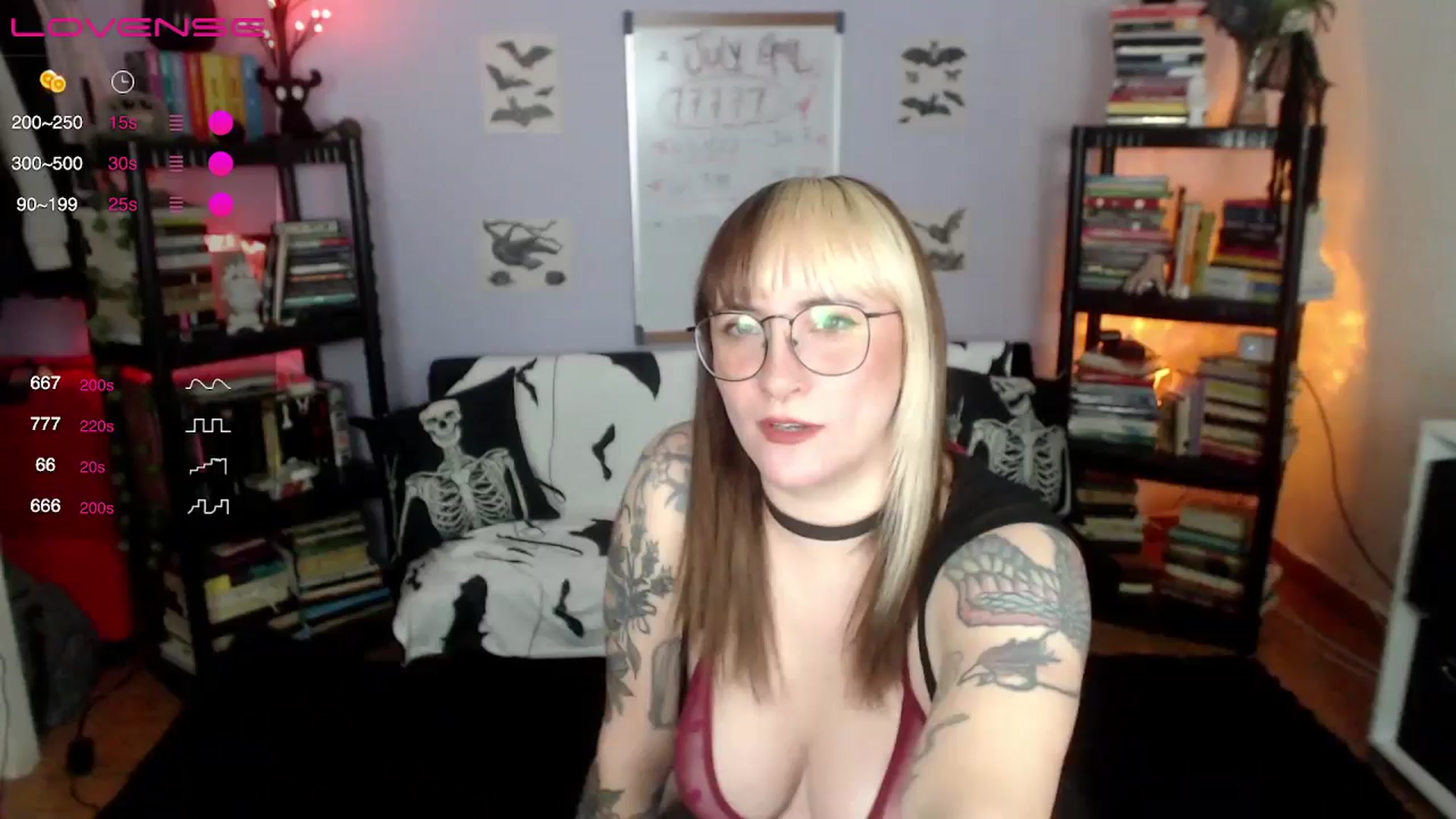 Gallery image thumbnail from AxeHallow's myfreecams stream on, 07/21/2024, 02:49 image 1 of 20