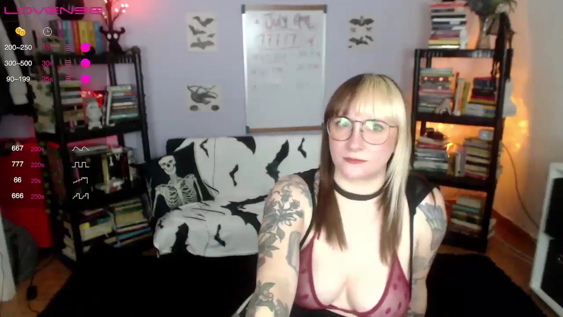 Gallery image thumbnail from AxeHallow's myfreecams stream on, 07/21/2024, 02:49 image 12 of 20