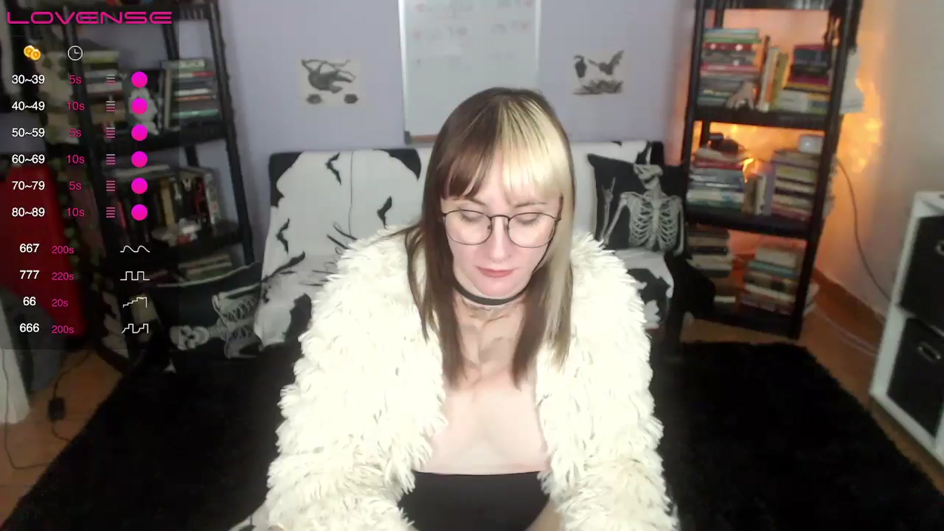 Gallery image thumbnail from AxeHallow's myfreecams stream on, 07/21/2024, 08:30 image 14 of 20