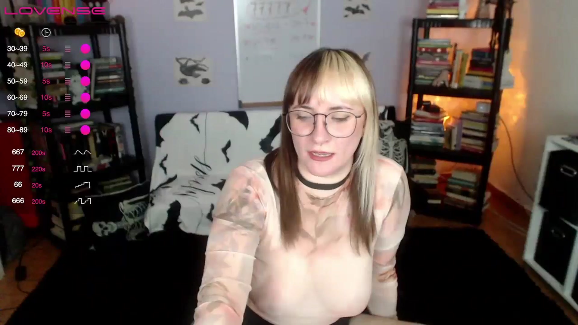 Gallery image thumbnail from AxeHallow's myfreecams stream on, 07/21/2024, 08:30 image 5 of 20