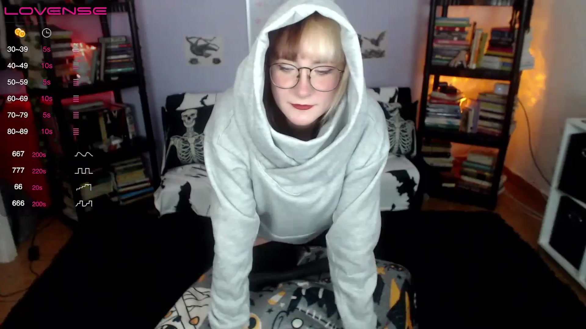 Gallery image thumbnail from AxeHallow's myfreecams stream on, 07/24/2024, 24:01 image 16 of 20