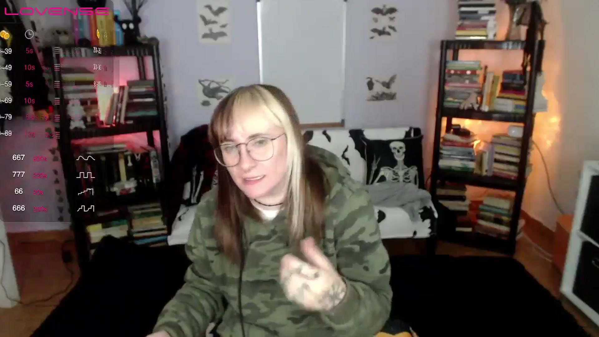 Gallery image thumbnail from AxeHallow's myfreecams stream on, 07/29/2024, 10:55 image 16 of 20