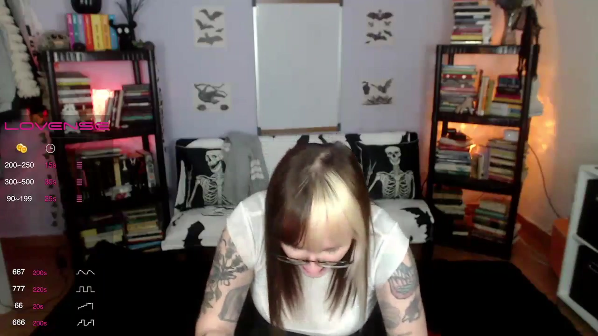 Gallery image thumbnail from AxeHallow's myfreecams stream on, 07/29/2024, 10:55 image 2 of 20