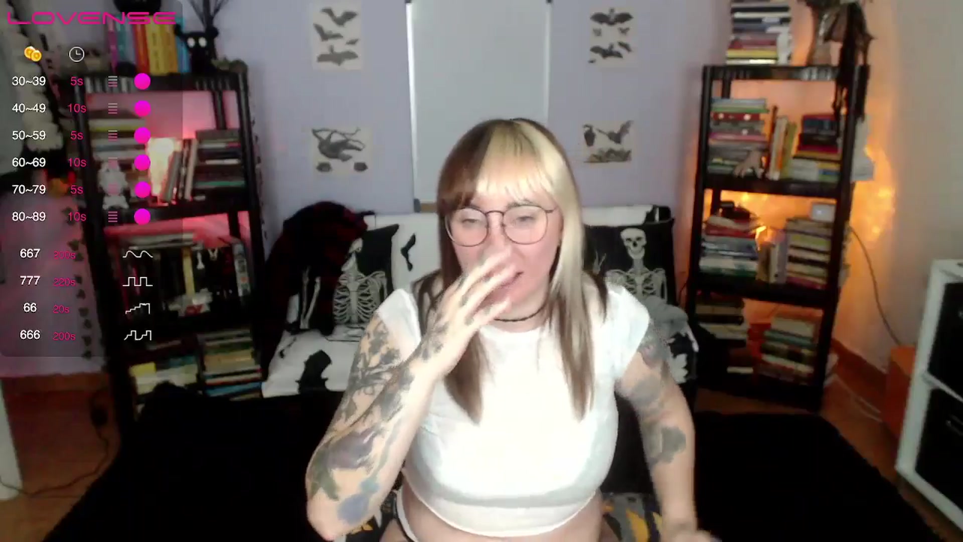 Gallery image thumbnail from AxeHallow's myfreecams stream on, 07/29/2024, 10:55 image 9 of 20
