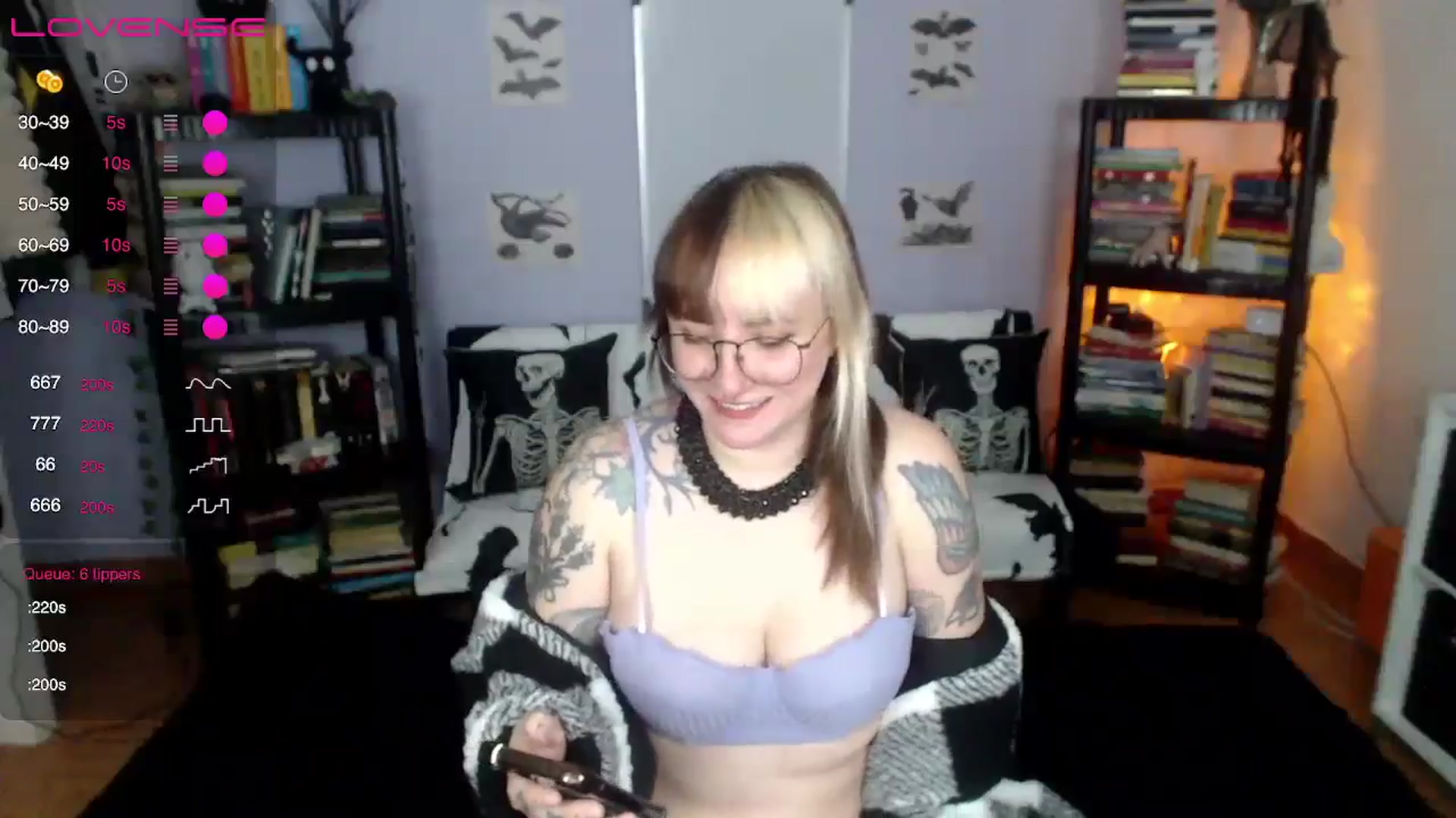 Gallery image thumbnail from AxeHallow's myfreecams stream on, 08/01/2024, 24:04 image 5 of 20