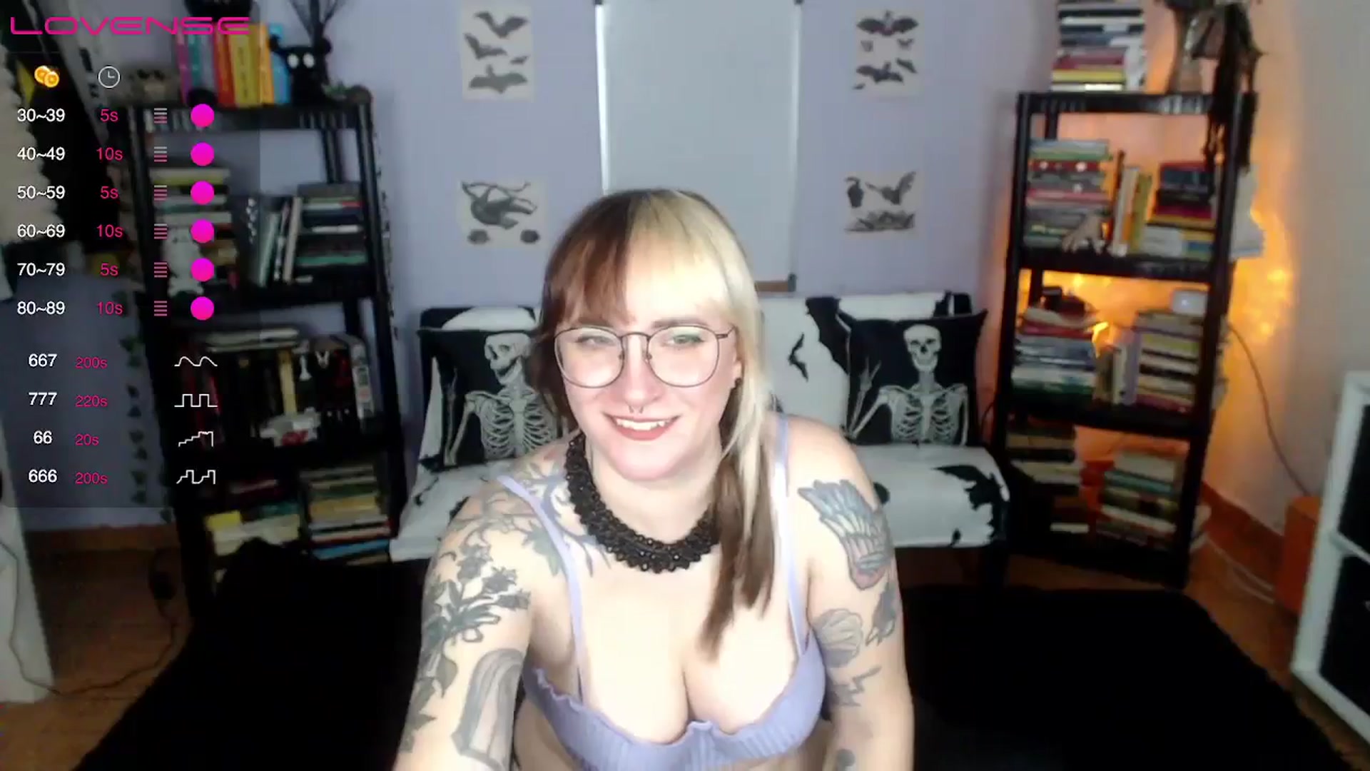 Gallery image thumbnail from AxeHallow's myfreecams stream on, 08/01/2024, 24:04 image 12 of 20