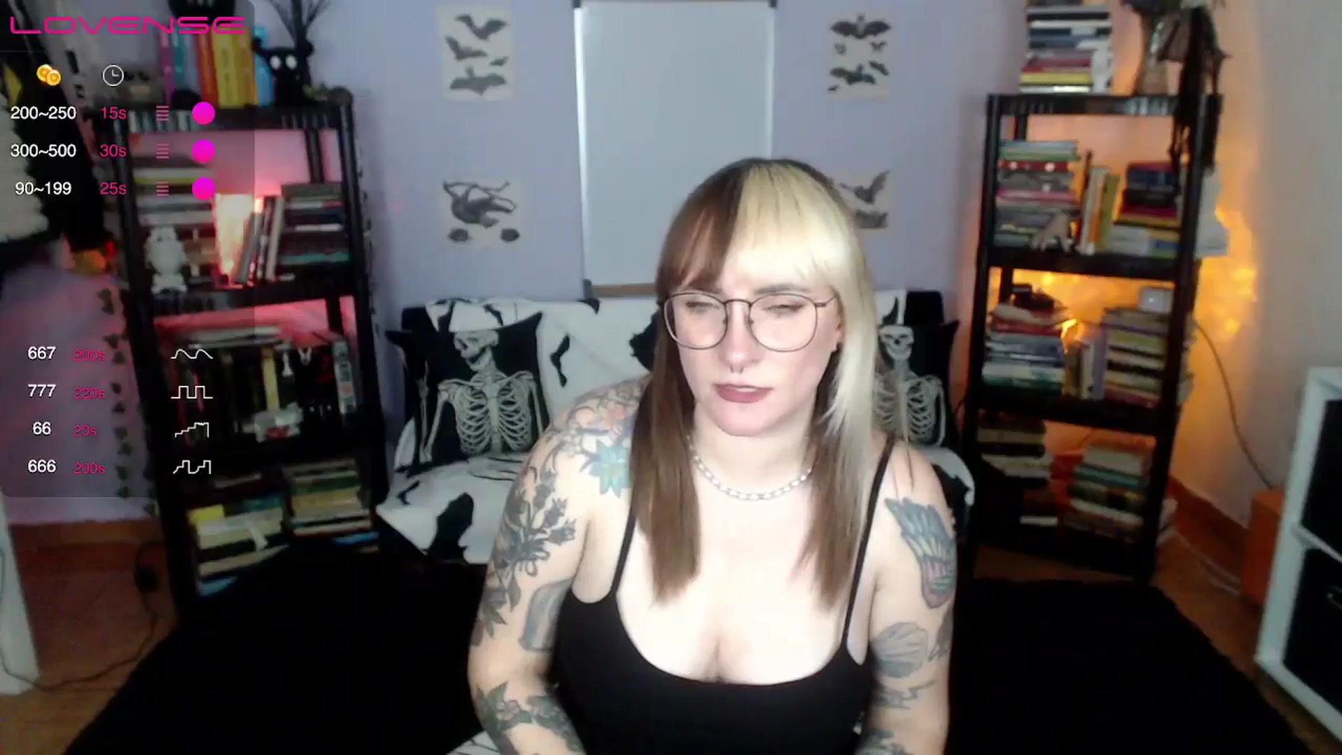 Gallery image thumbnail from AxeHallow's myfreecams stream on, 08/02/2024, 07:26 image 9 of 20