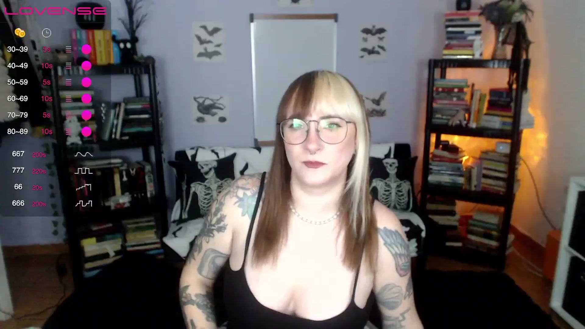 Gallery image thumbnail from AxeHallow's myfreecams stream on, 08/02/2024, 07:26 image 2 of 20