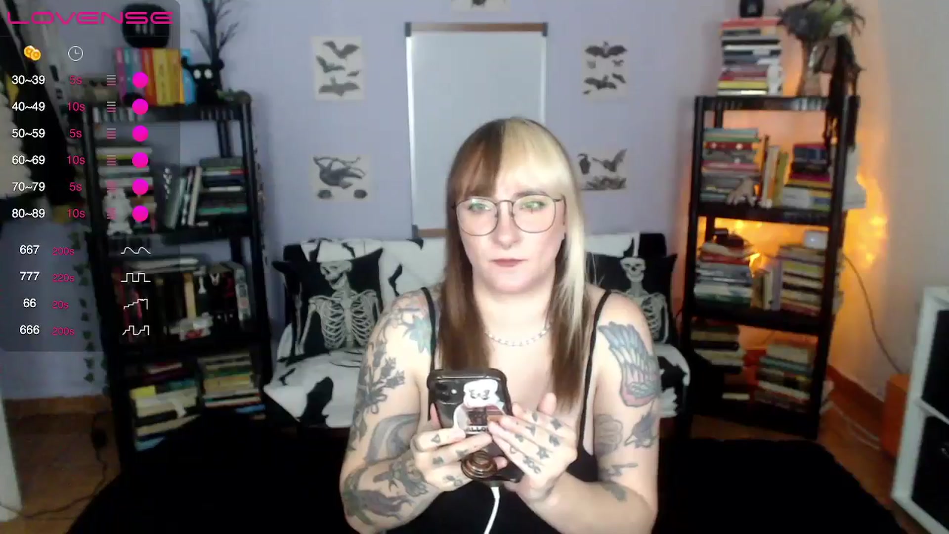 Gallery image thumbnail from AxeHallow's myfreecams stream on, 08/02/2024, 07:26 image 5 of 20