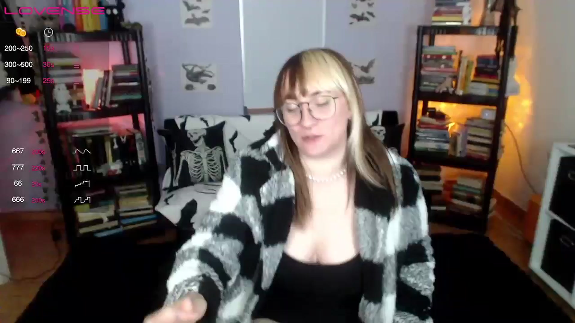 Gallery image thumbnail from AxeHallow's myfreecams stream on, 08/02/2024, 14:26 image 19 of 20
