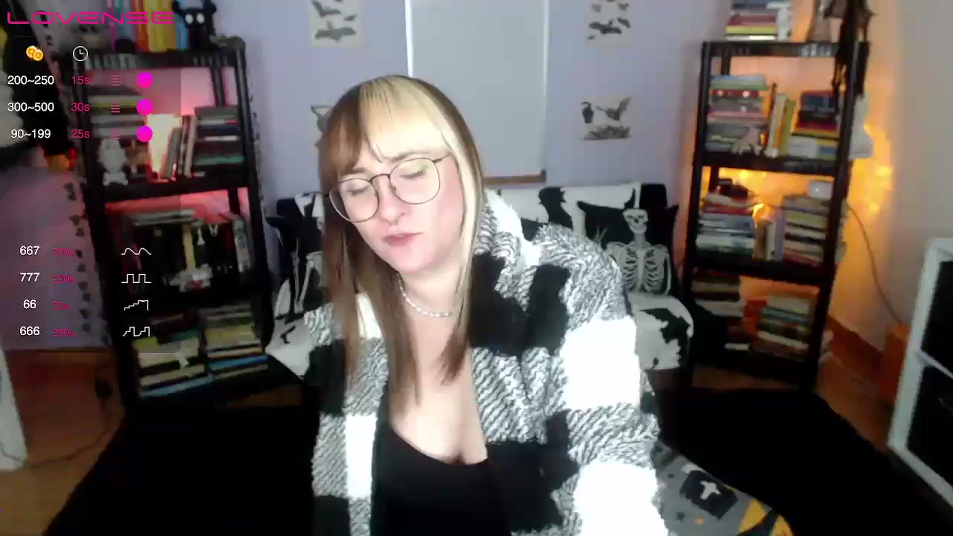 Gallery image thumbnail from AxeHallow's myfreecams stream on, 08/02/2024, 14:26 image 10 of 20