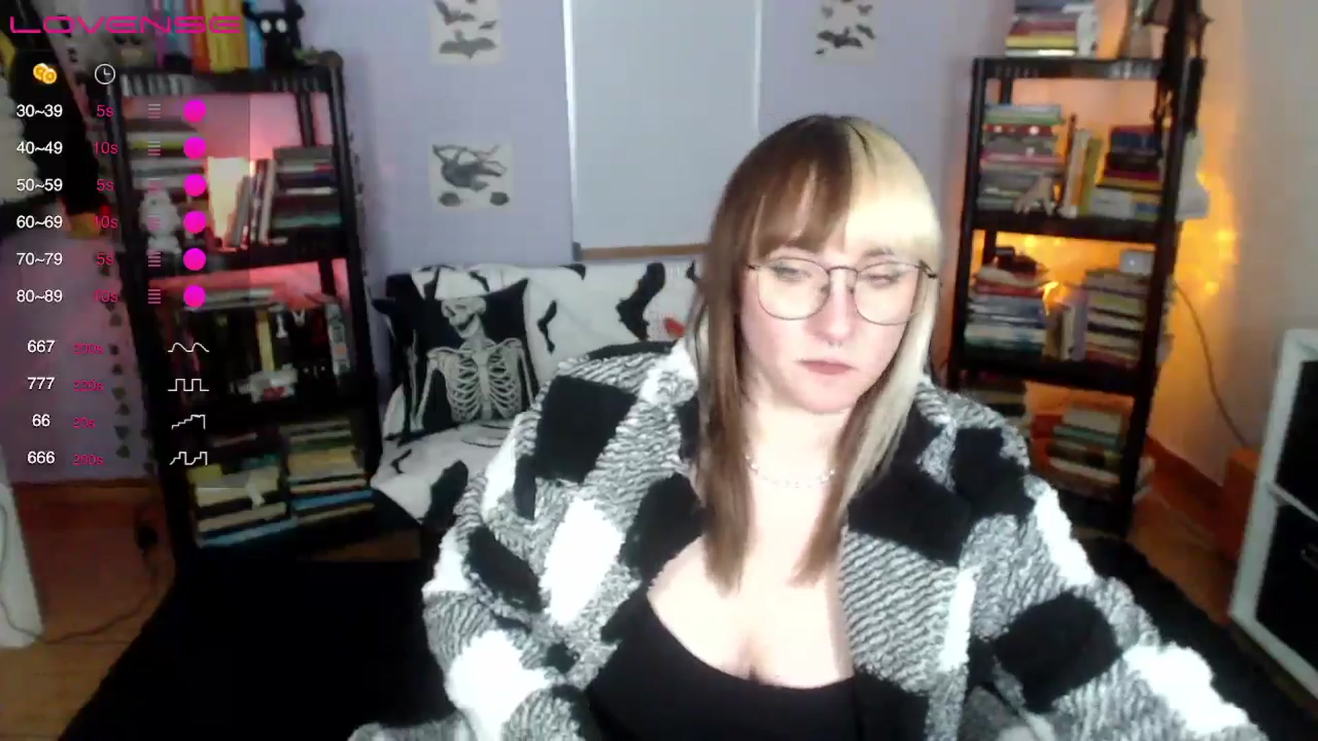Gallery image thumbnail from AxeHallow's myfreecams stream on, 08/02/2024, 14:26 image 4 of 20