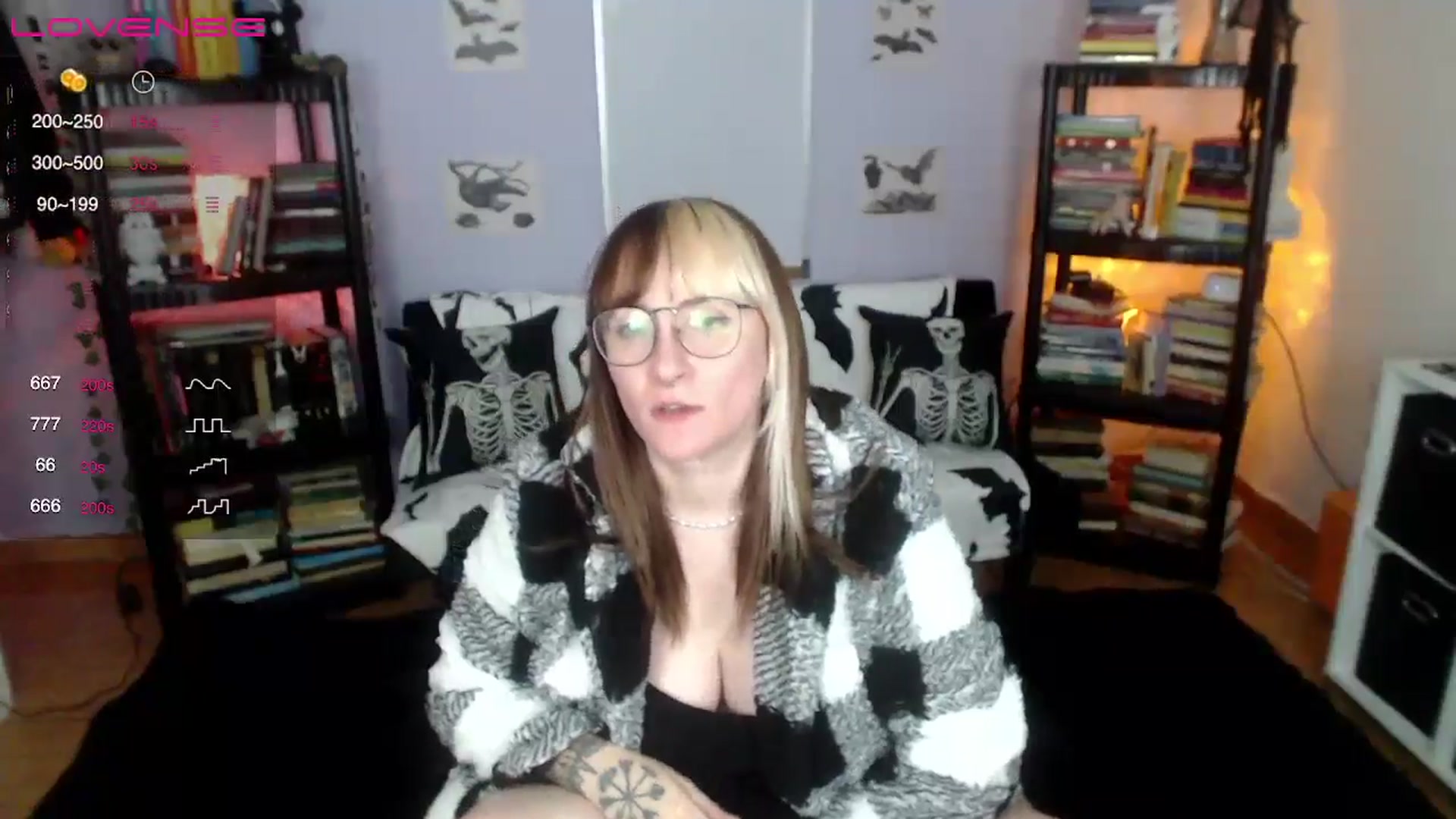 Gallery image thumbnail from AxeHallow's myfreecams stream on, 08/02/2024, 14:26 image 20 of 20