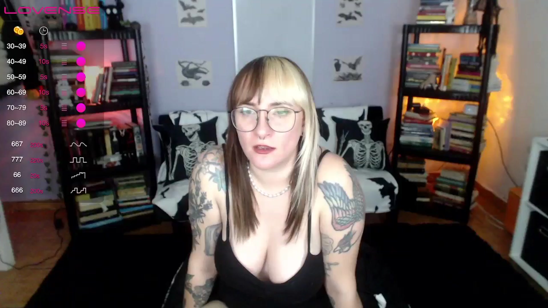 Gallery image thumbnail from AxeHallow's myfreecams stream on, 08/02/2024, 14:26 image 12 of 20