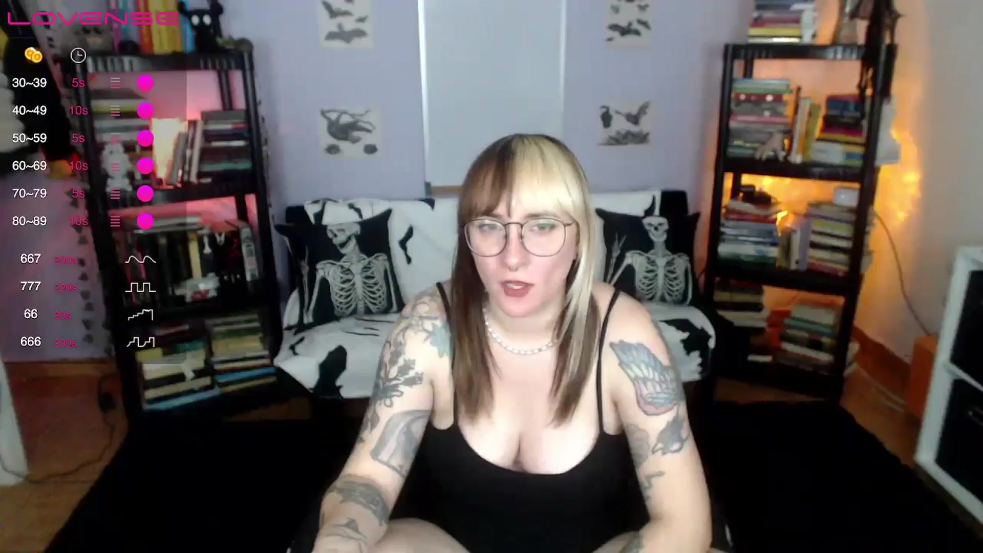 Gallery image thumbnail from AxeHallow's myfreecams stream on, 08/02/2024, 14:26 image 11 of 20