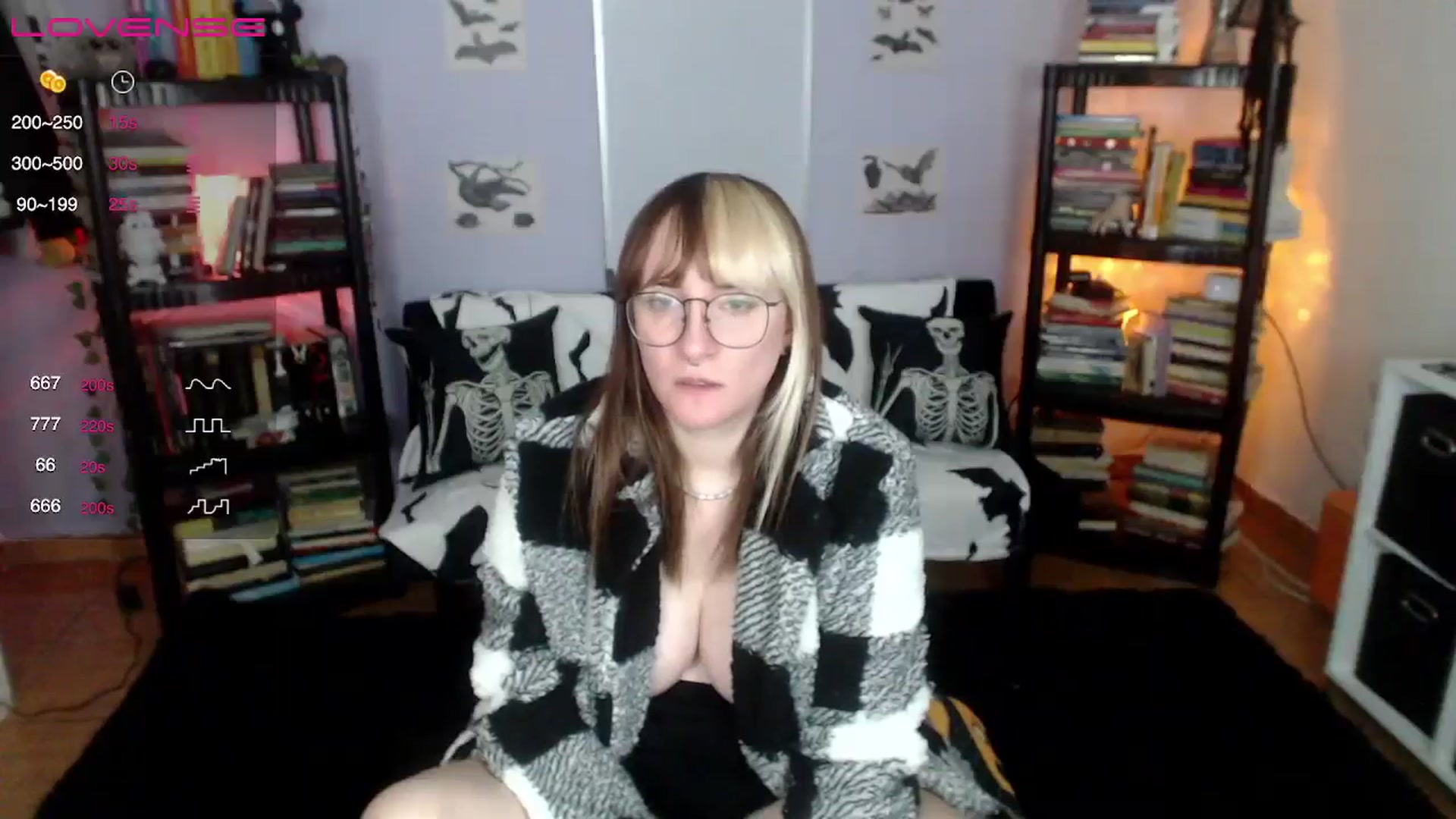 Gallery image thumbnail from AxeHallow's myfreecams stream on, 08/02/2024, 14:32 image 5 of 20