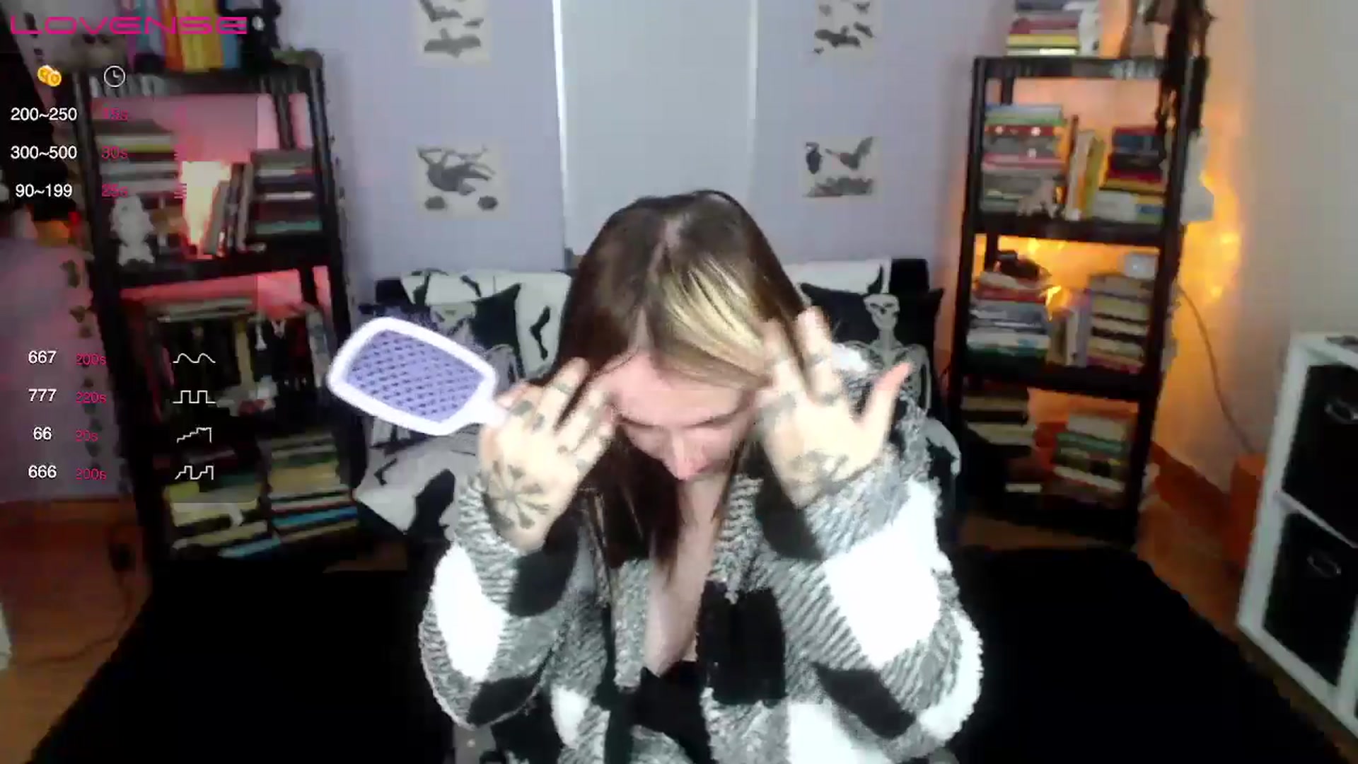Gallery image thumbnail from AxeHallow's myfreecams stream on, 08/02/2024, 14:32 image 15 of 20