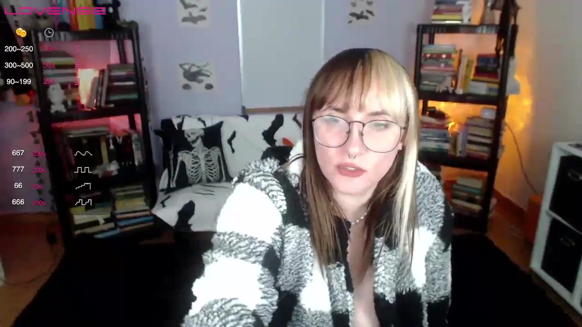Gallery image thumbnail from AxeHallow's myfreecams stream on, 08/02/2024, 14:32 image 20 of 20