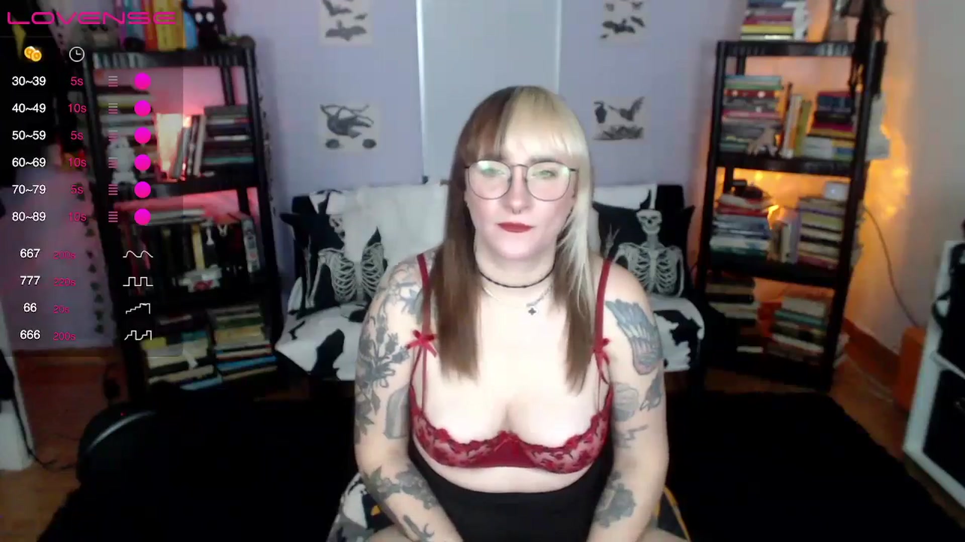 Gallery image thumbnail from AxeHallow's myfreecams stream on, 08/06/2024, 24:04 image 11 of 20