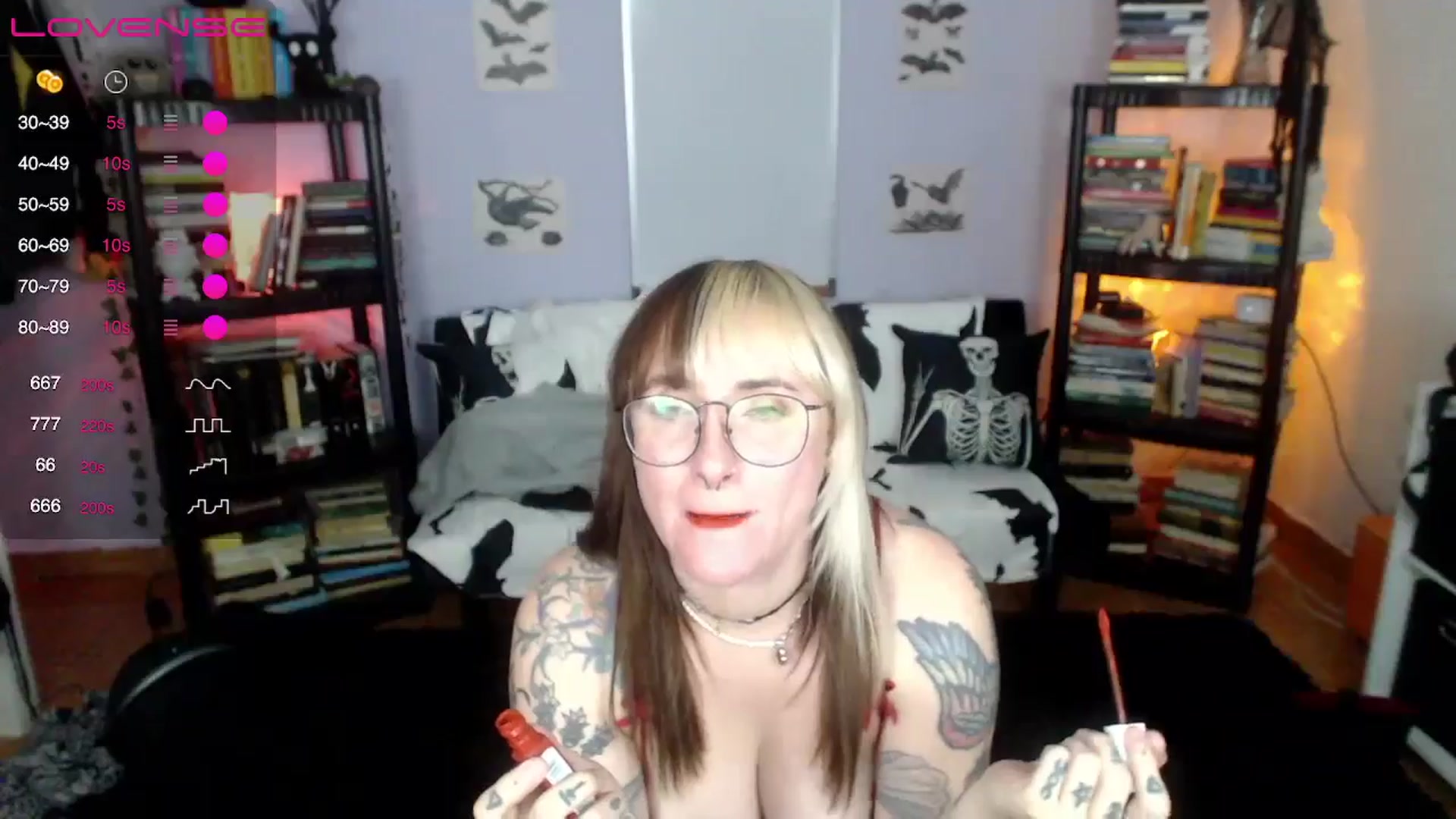 Gallery image thumbnail from AxeHallow's myfreecams stream on, 08/06/2024, 07:54 image 15 of 20