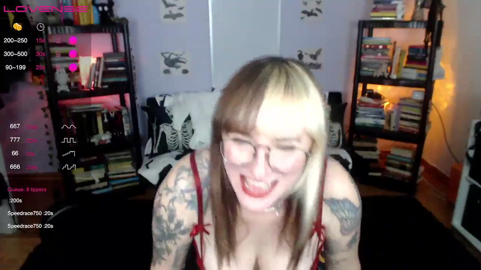 Gallery image thumbnail from AxeHallow's myfreecams stream on, 08/06/2024, 07:54 image 2 of 20