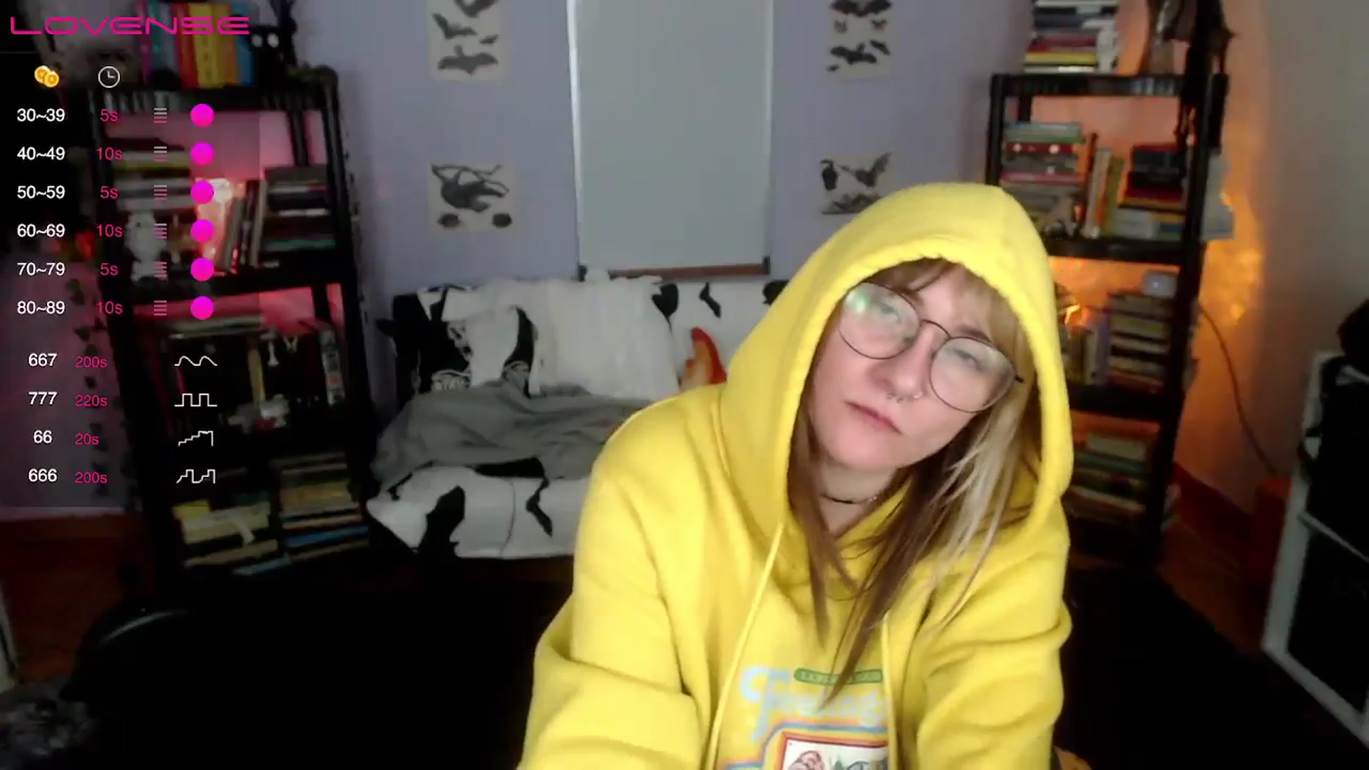 Gallery image thumbnail from AxeHallow's myfreecams stream on, 08/06/2024, 15:44 image 18 of 20