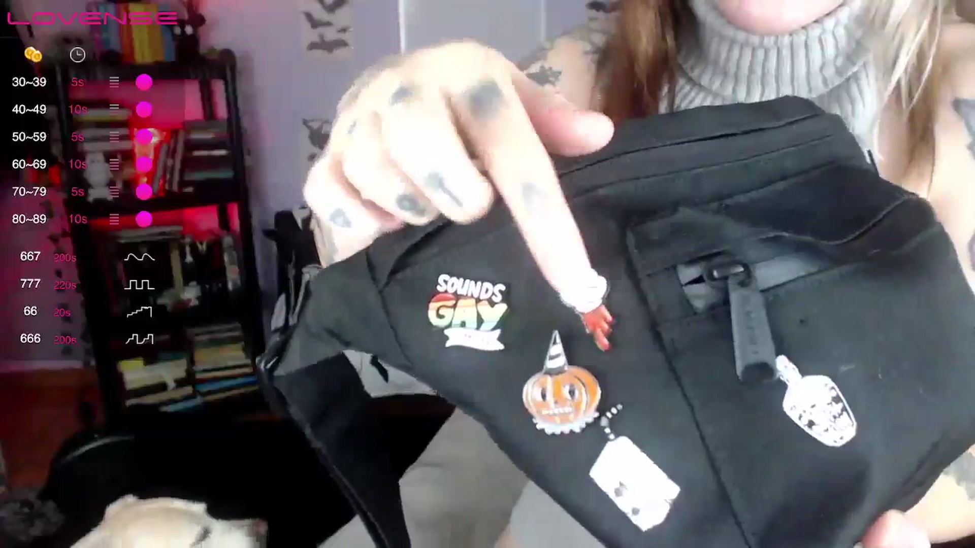 Gallery image thumbnail from AxeHallow's myfreecams stream on, 08/07/2024, 22:41 image 11 of 20