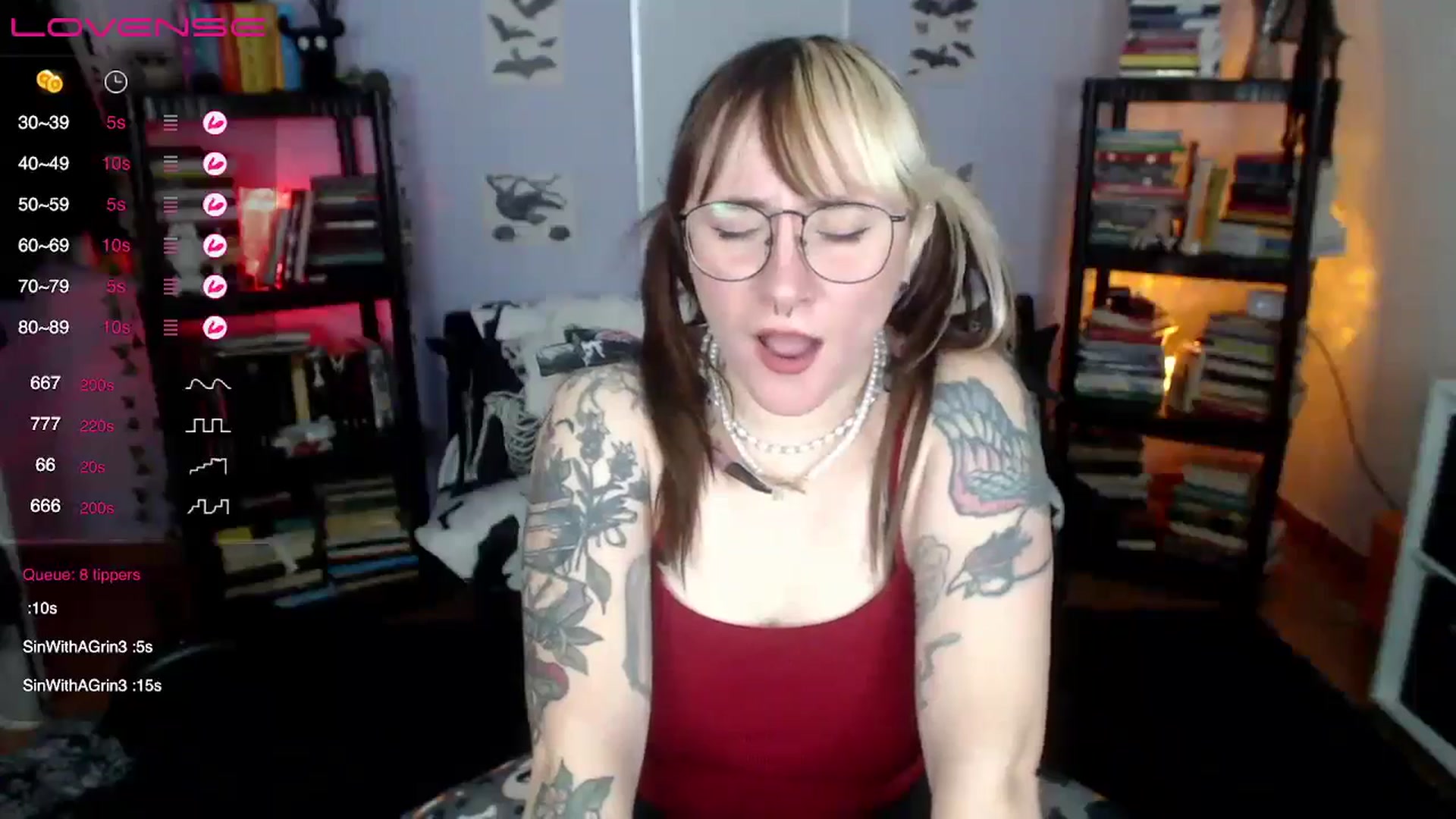 Gallery image thumbnail from AxeHallow's myfreecams stream on, 08/08/2024, 23:25 image 12 of 20