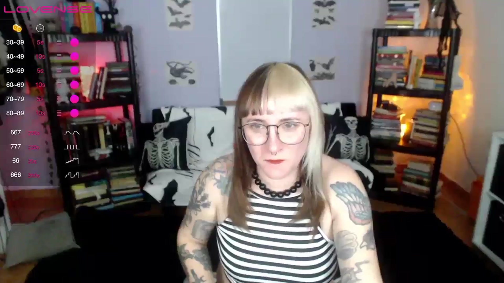 Gallery image thumbnail from AxeHallow's myfreecams stream on, 08/10/2024, 04:51 image 9 of 20