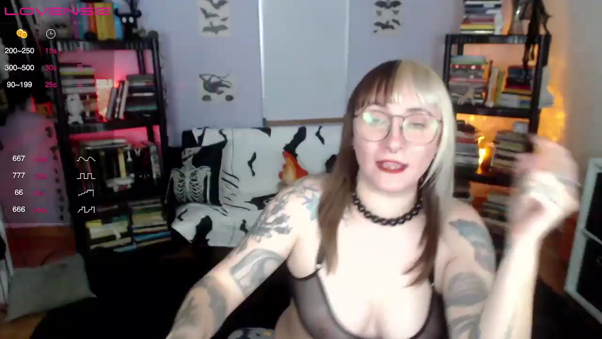 Gallery image thumbnail from AxeHallow's myfreecams stream on, 08/10/2024, 04:51 image 14 of 20