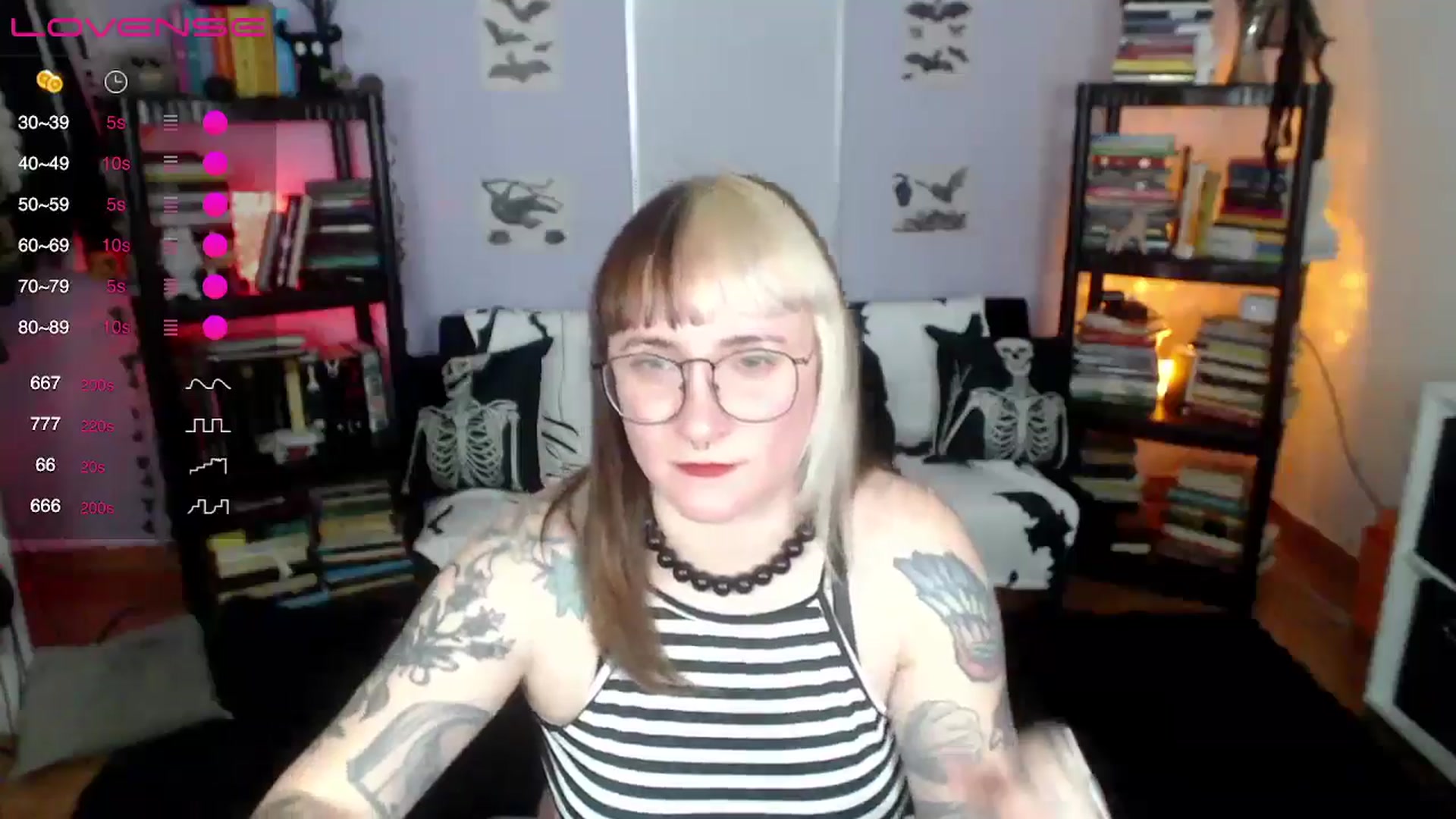 Gallery image thumbnail from AxeHallow's myfreecams stream on, 08/10/2024, 04:51 image 7 of 20