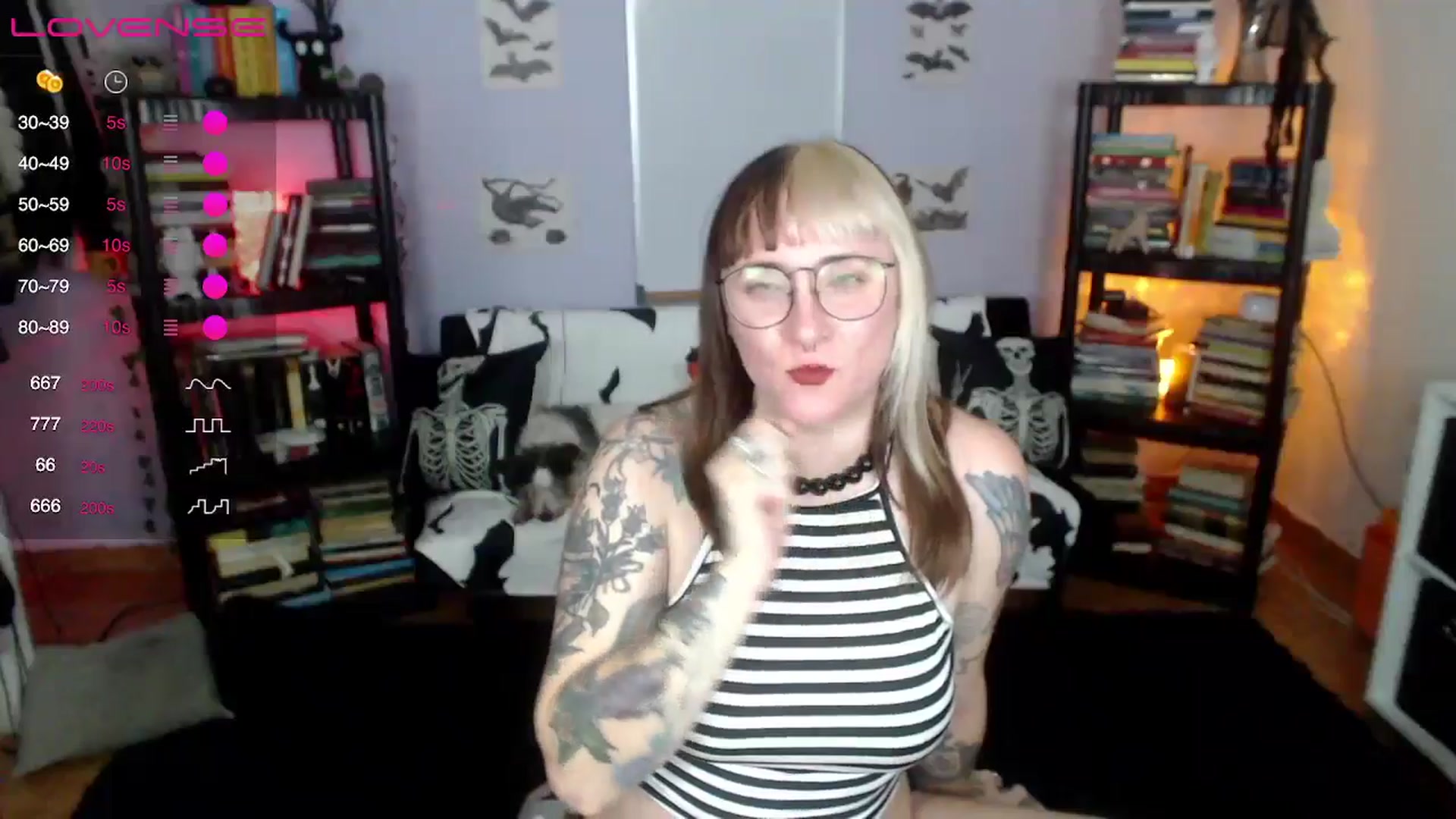 Gallery image thumbnail from AxeHallow's myfreecams stream on, 08/10/2024, 07:05 image 4 of 20