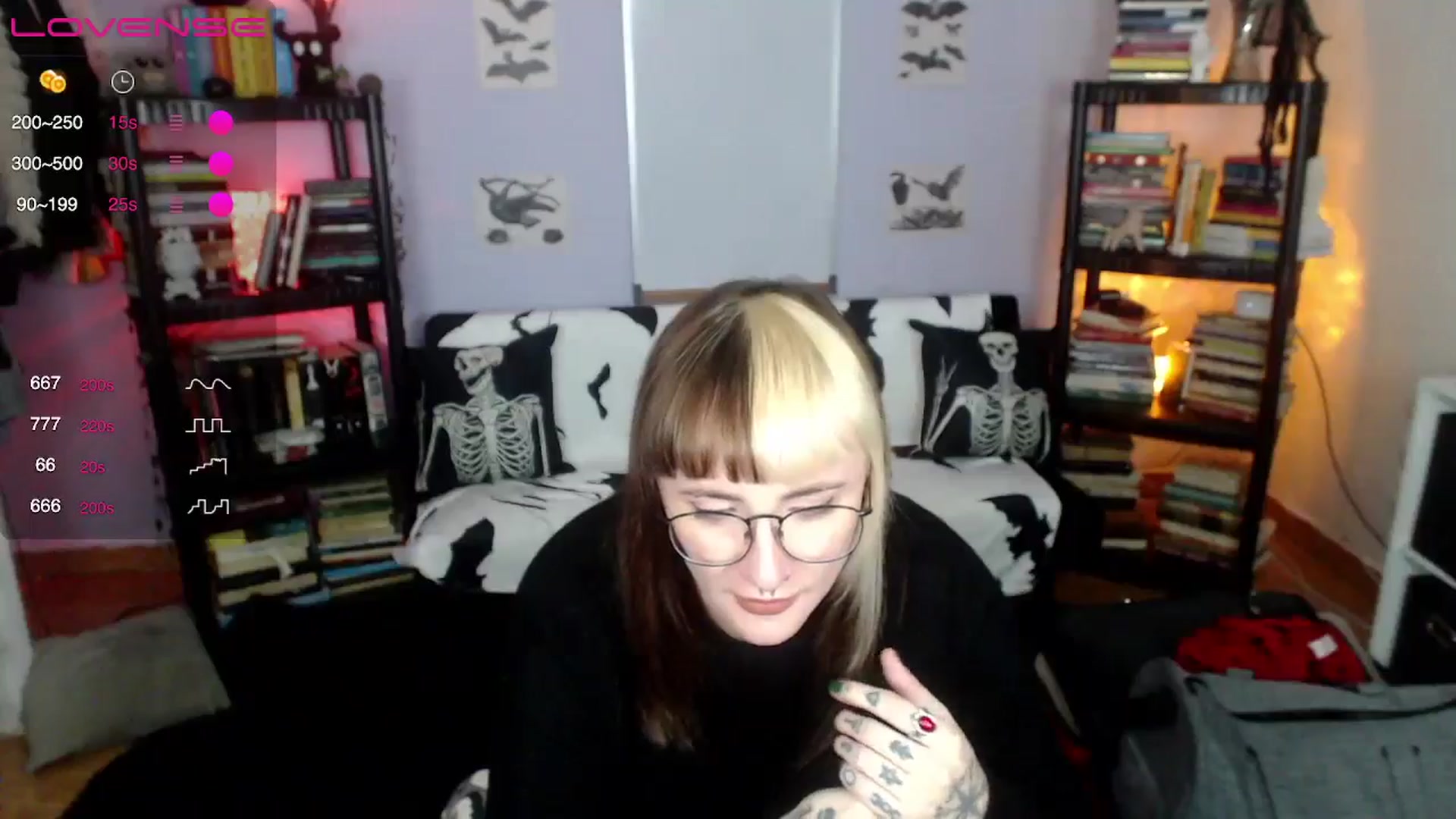 Gallery image thumbnail from AxeHallow's myfreecams stream on, 08/14/2024, 01:15 image 3 of 20