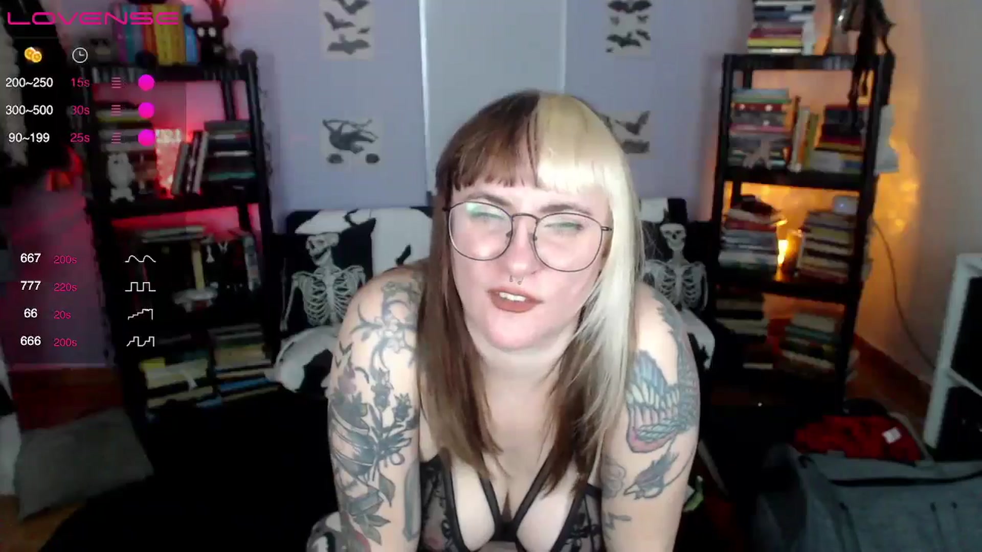 Gallery image thumbnail from AxeHallow's myfreecams stream on, 08/14/2024, 01:15 image 18 of 20
