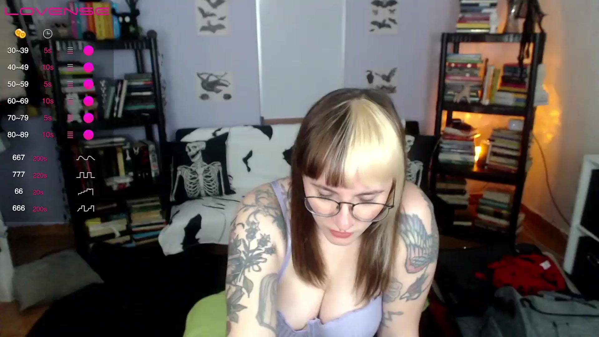 Gallery image thumbnail from AxeHallow's myfreecams stream on, 08/16/2024, 02:10 image 20 of 20