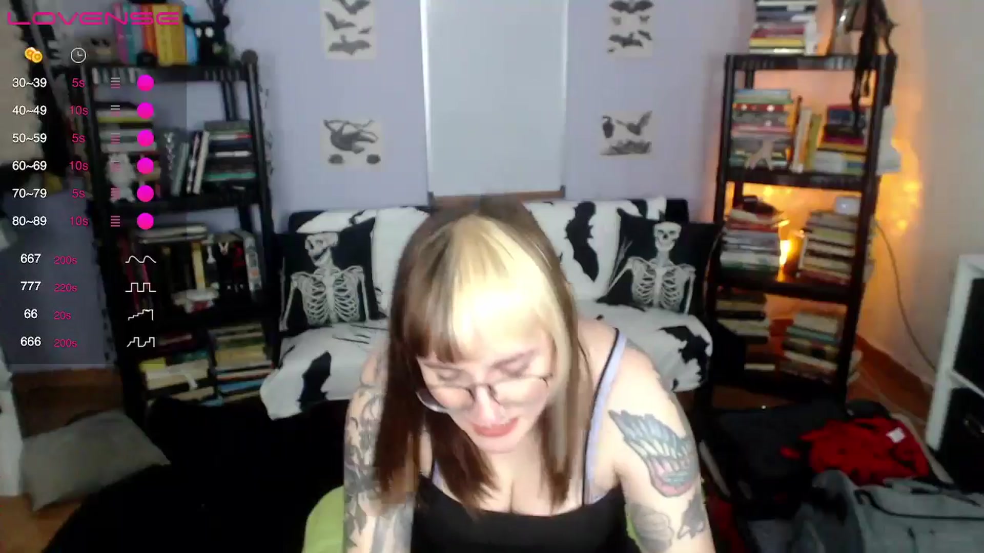Gallery image thumbnail from AxeHallow's myfreecams stream on, 08/16/2024, 02:10 image 18 of 20