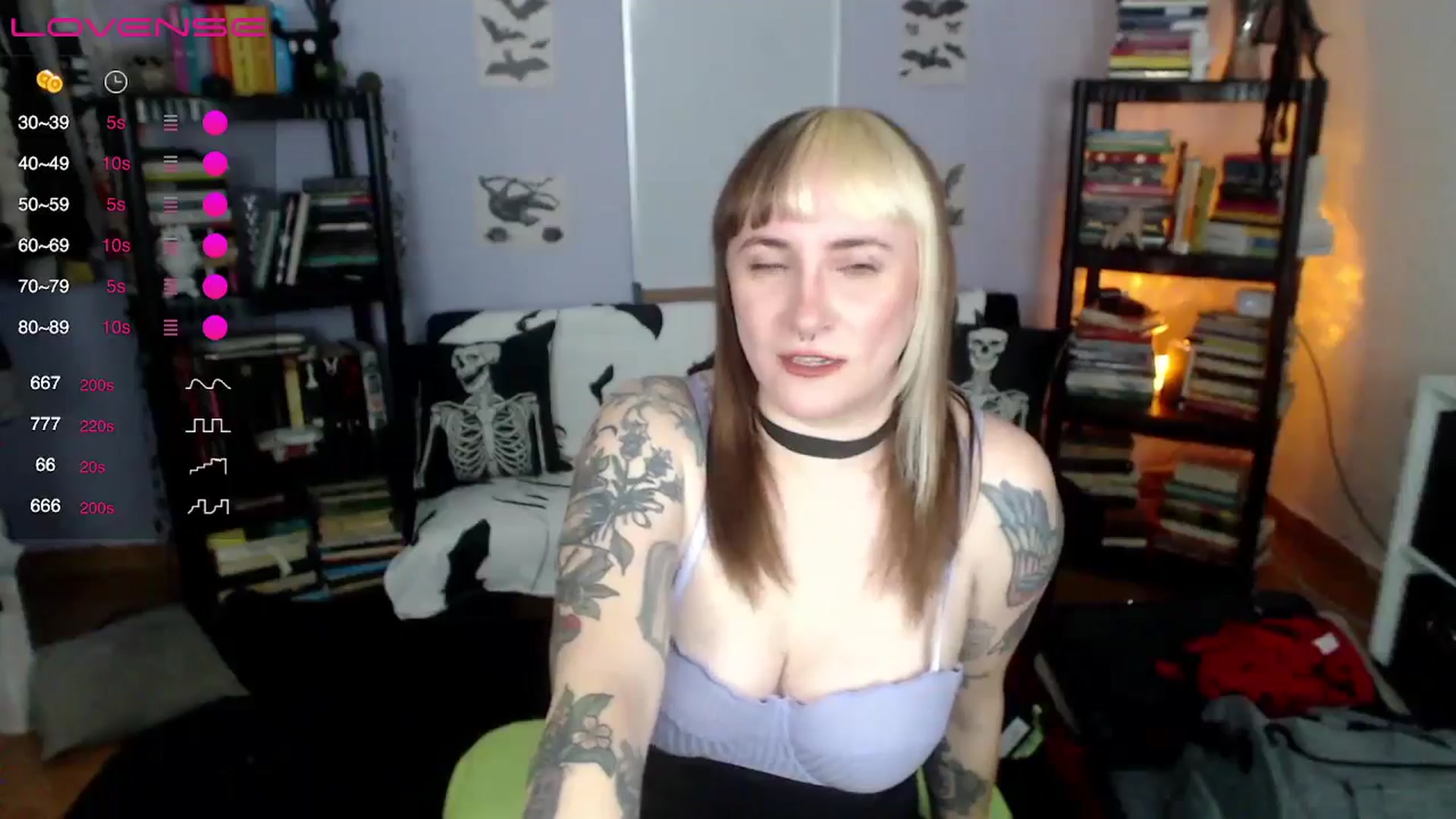 Gallery image thumbnail from AxeHallow's myfreecams stream on, 08/16/2024, 02:10 image 14 of 20