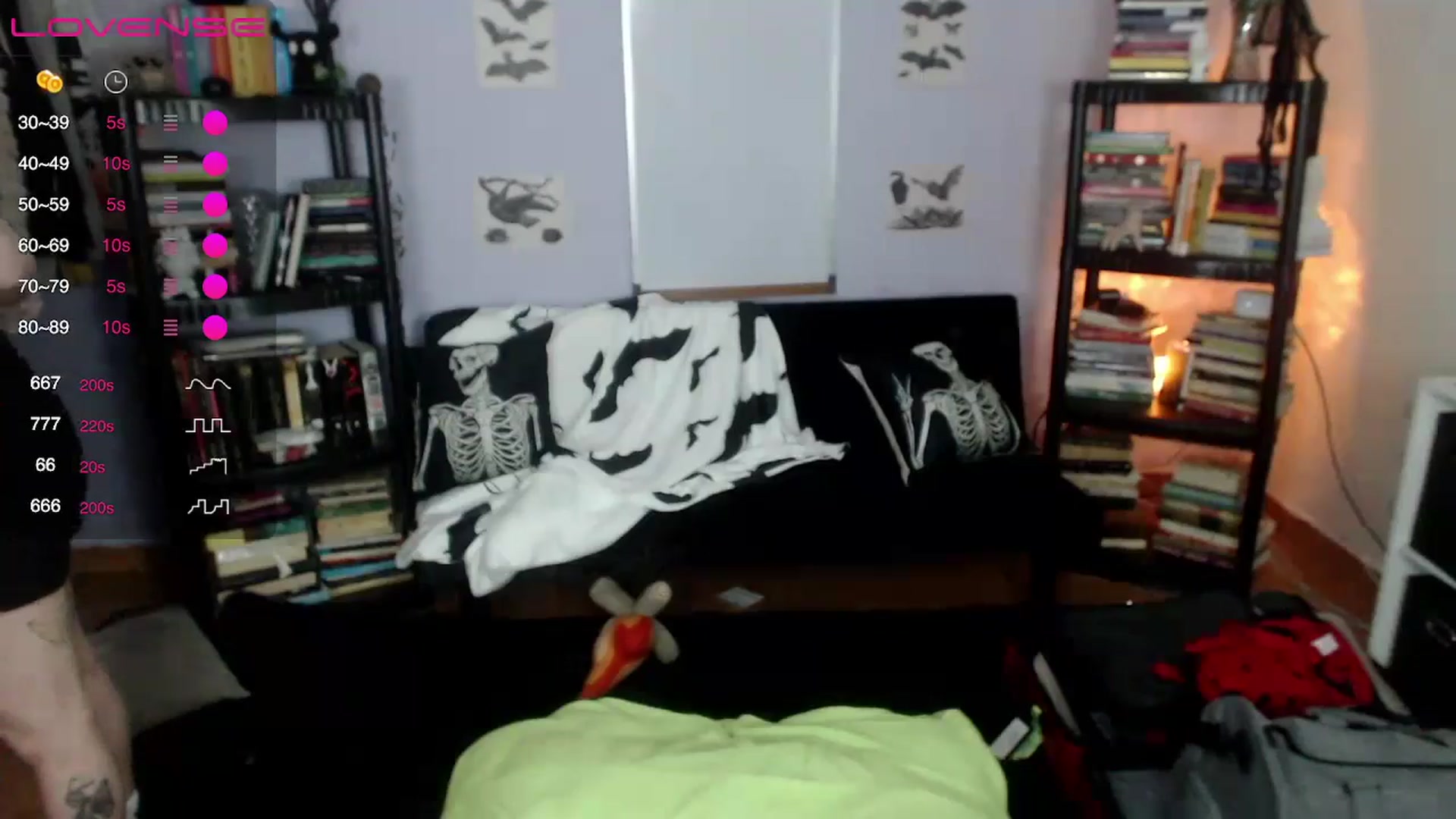 Gallery image thumbnail from AxeHallow's myfreecams stream on, 08/16/2024, 02:10 image 9 of 20