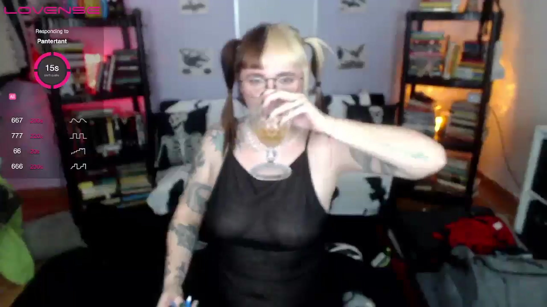 Gallery image thumbnail from AxeHallow's myfreecams stream on, 08/18/2024, 04:17 image 9 of 20