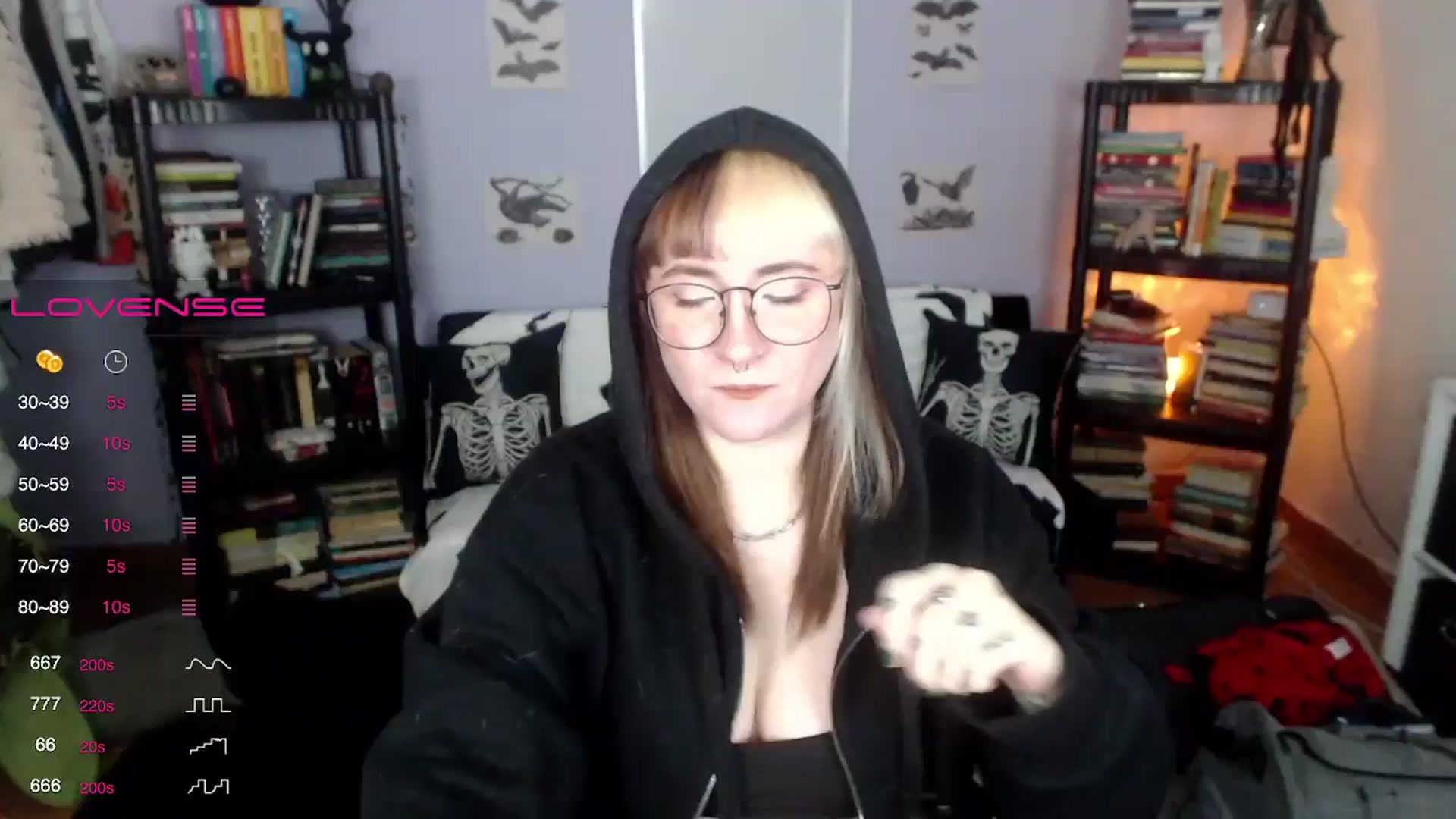 Gallery image thumbnail from AxeHallow's myfreecams stream on, 08/18/2024, 04:17 image 1 of 20